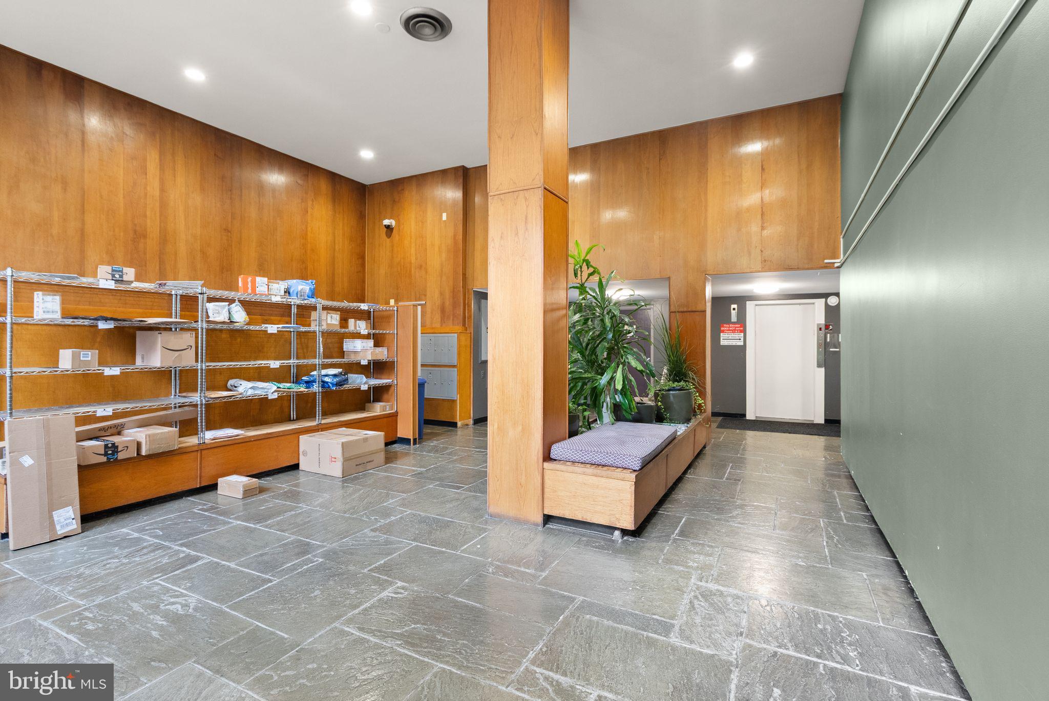 2030 N Adams St #911