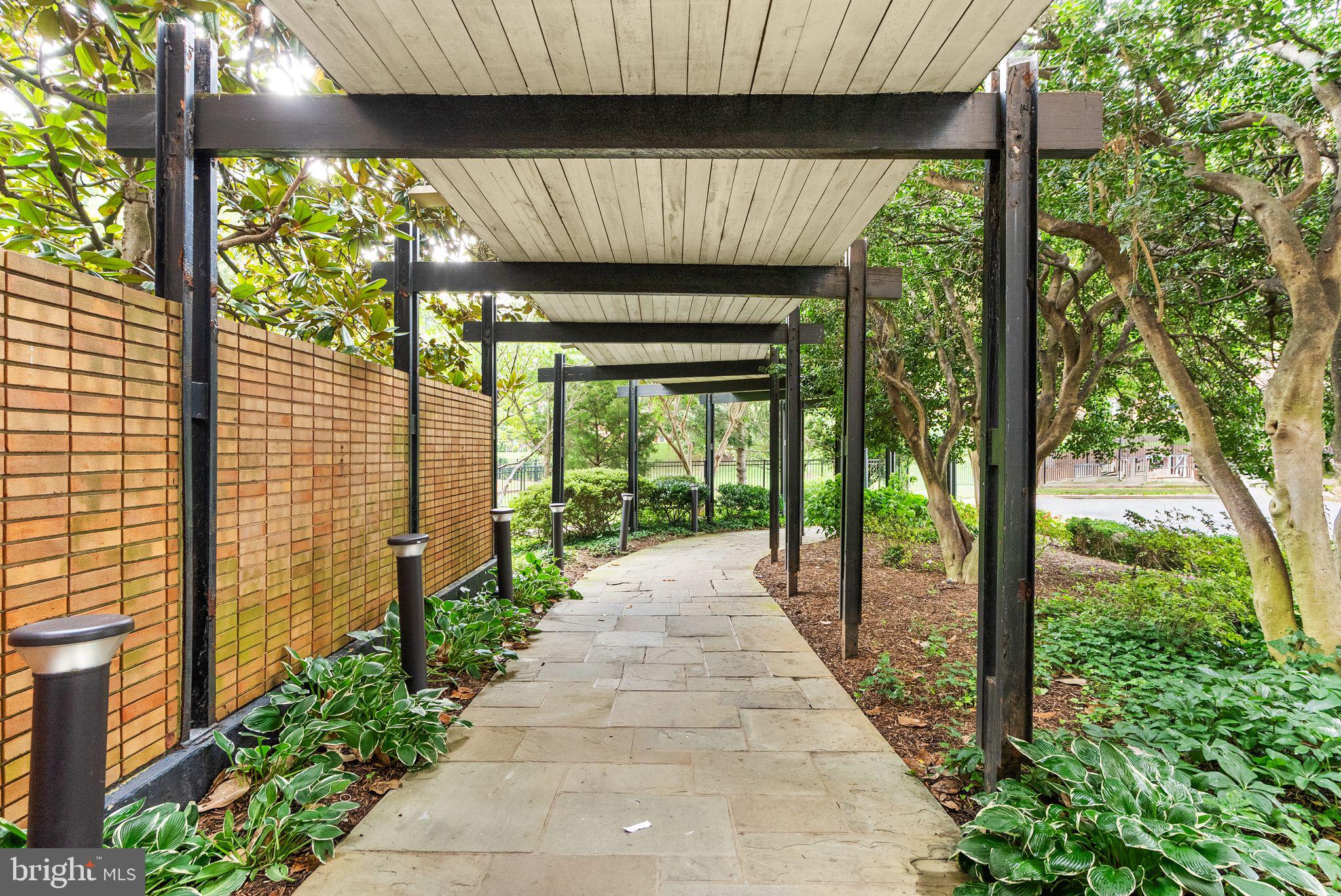 2030 N Adams St #911