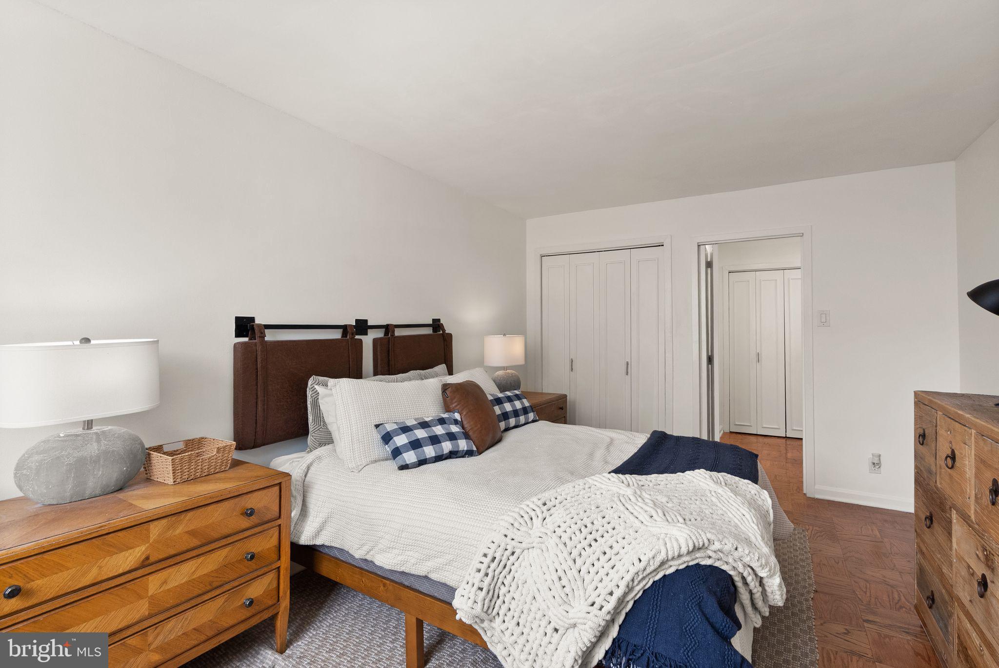 2030 N Adams St #911