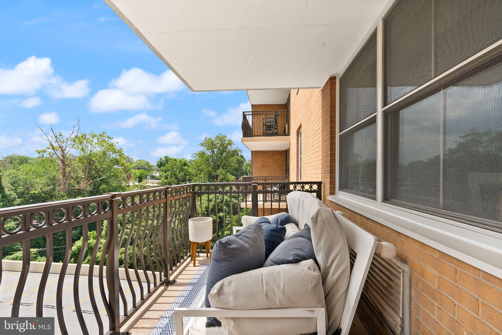 2030 N Adams St #911