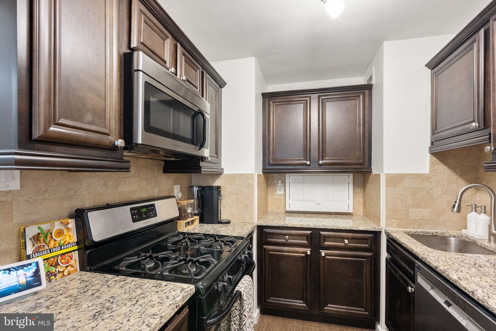 2030 N Adams St #911