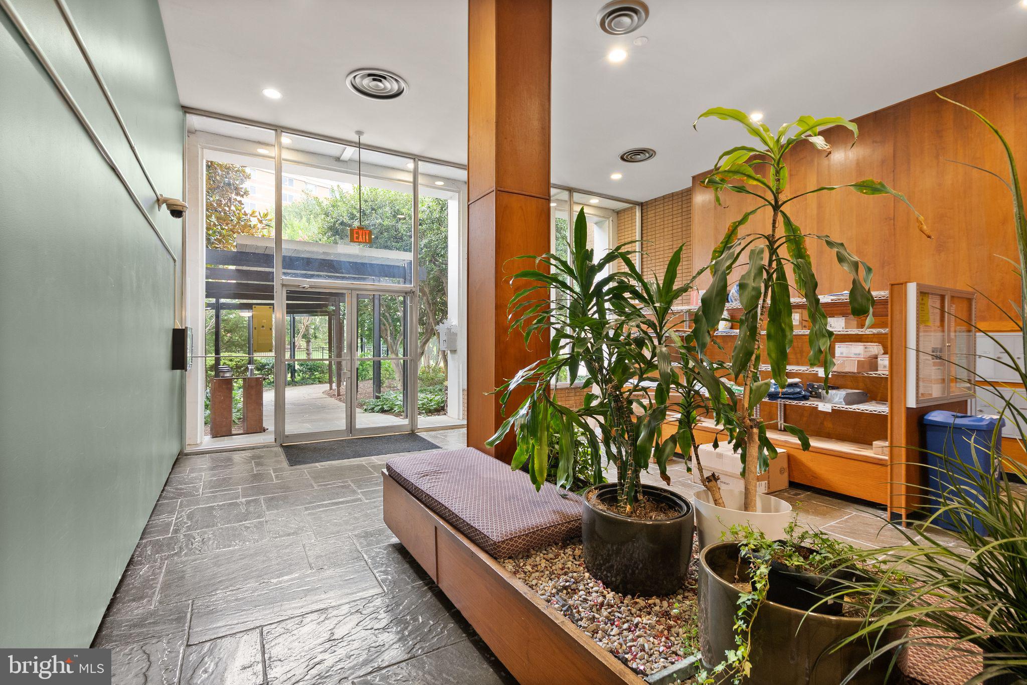 2030 N Adams St #911