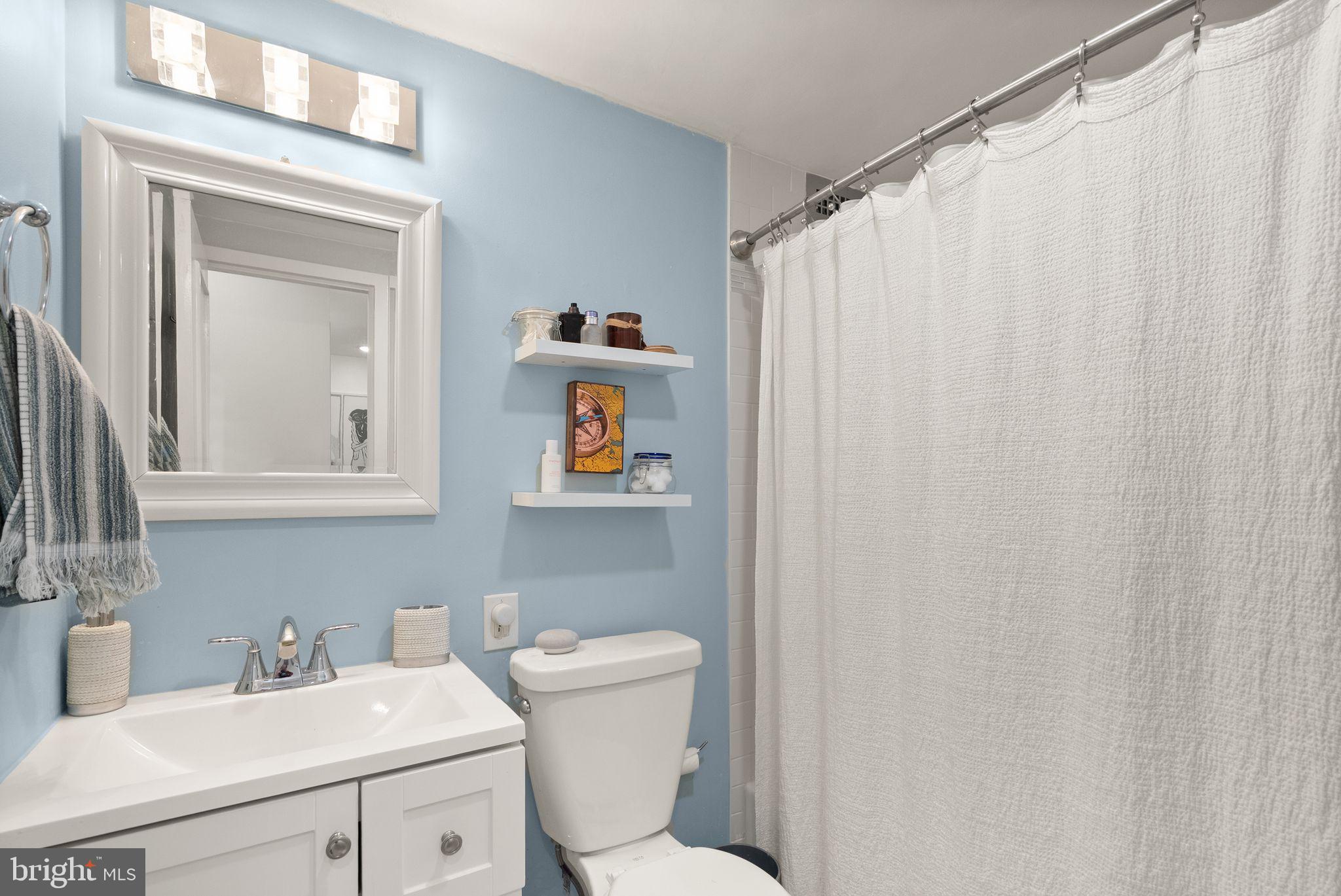 2030 N Adams St #911