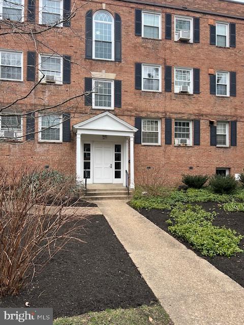 5012 COLUMBIA PIKE 3
