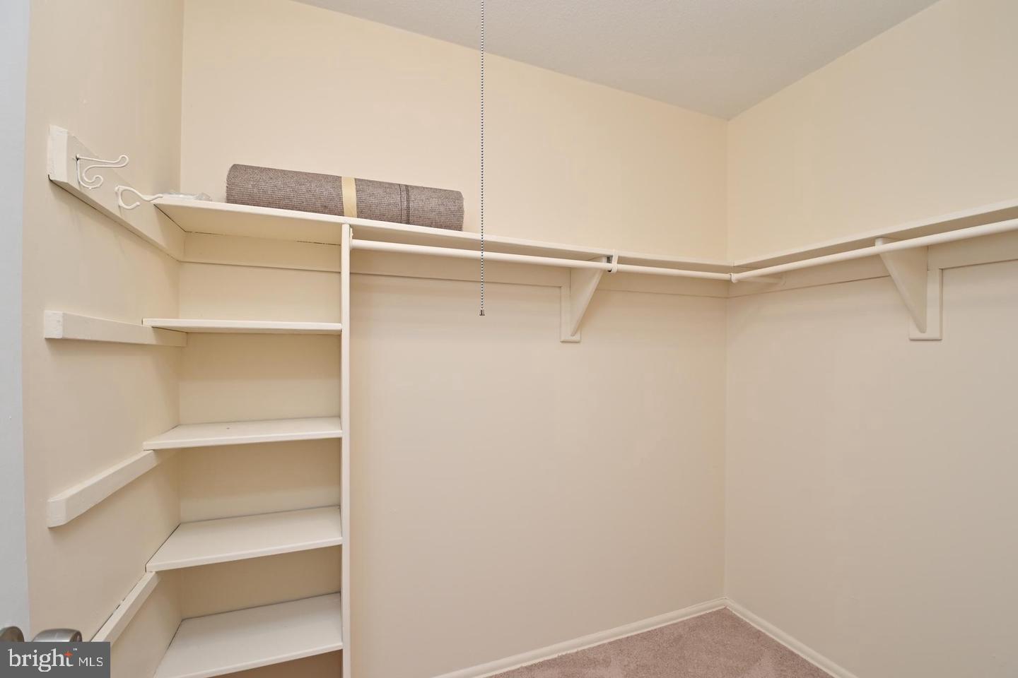 4600 S FOUR MILE RUN DR #637