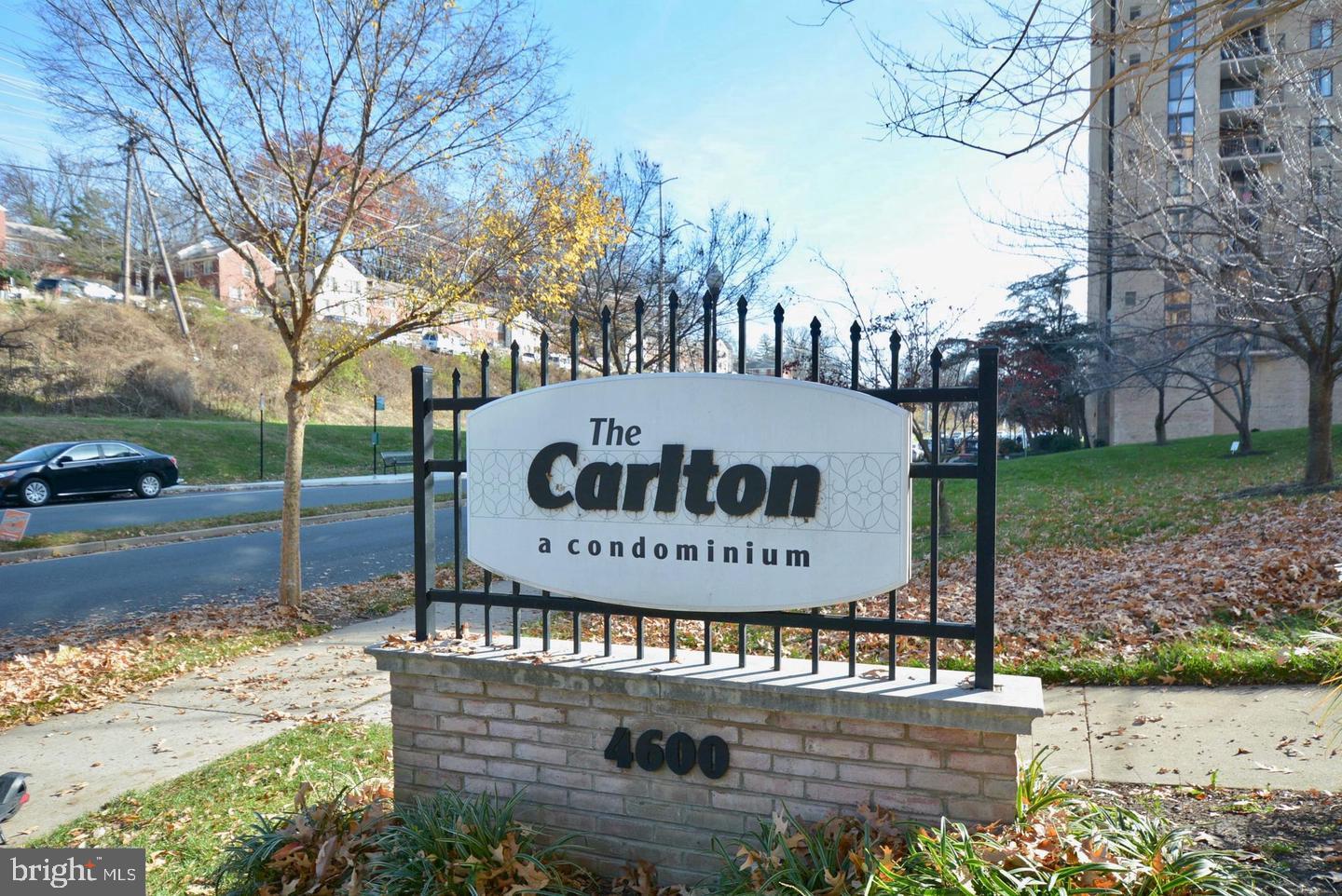 4600 S FOUR MILE RUN DR #637