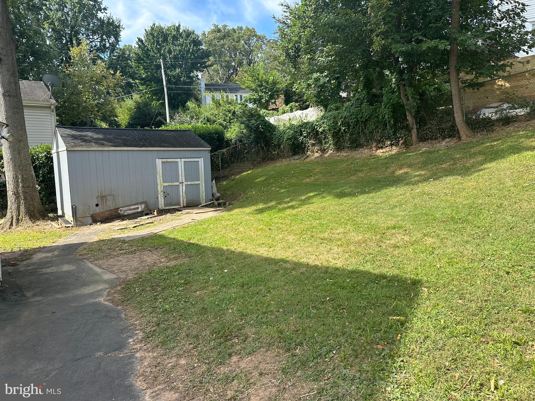 954 N LONGFELLOW STREET