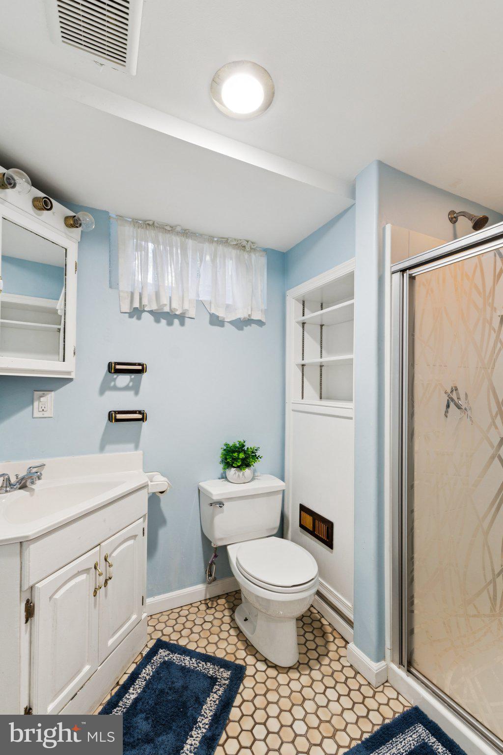 954 N LONGFELLOW STREET