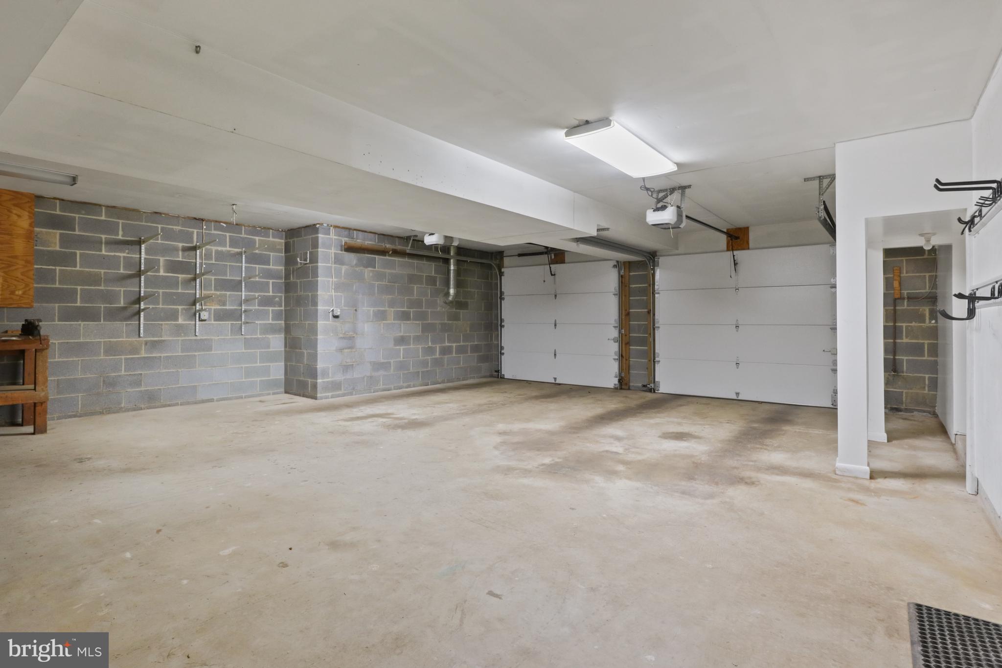 2822 N HARRISON STREET