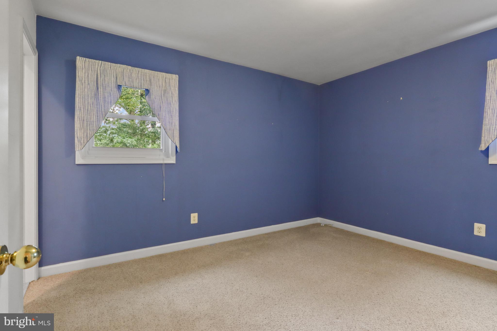 2822 N HARRISON STREET