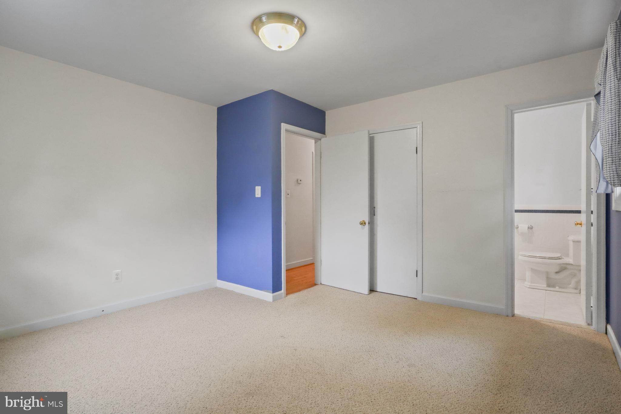 2822 N HARRISON STREET