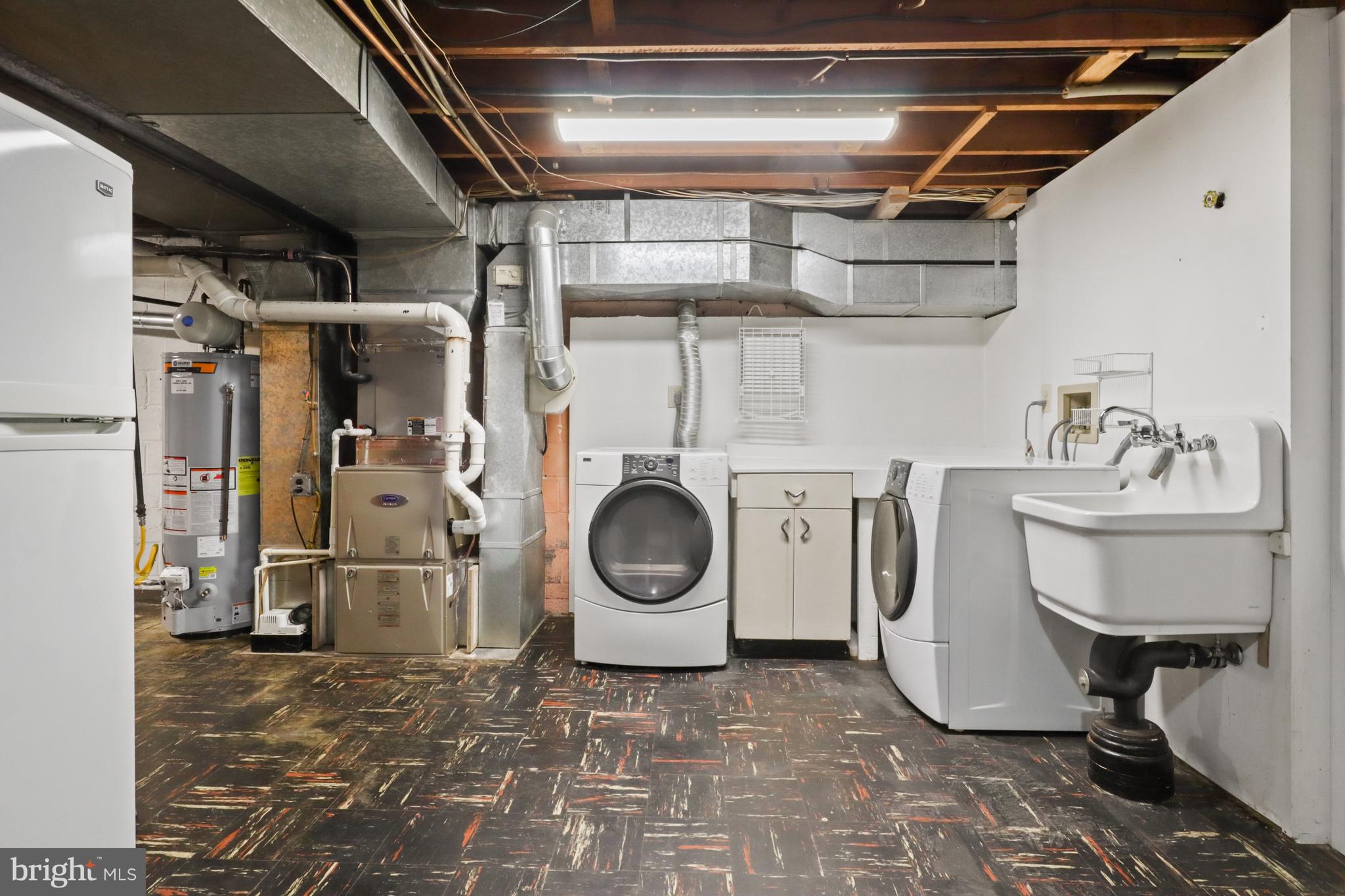 2822 N HARRISON STREET