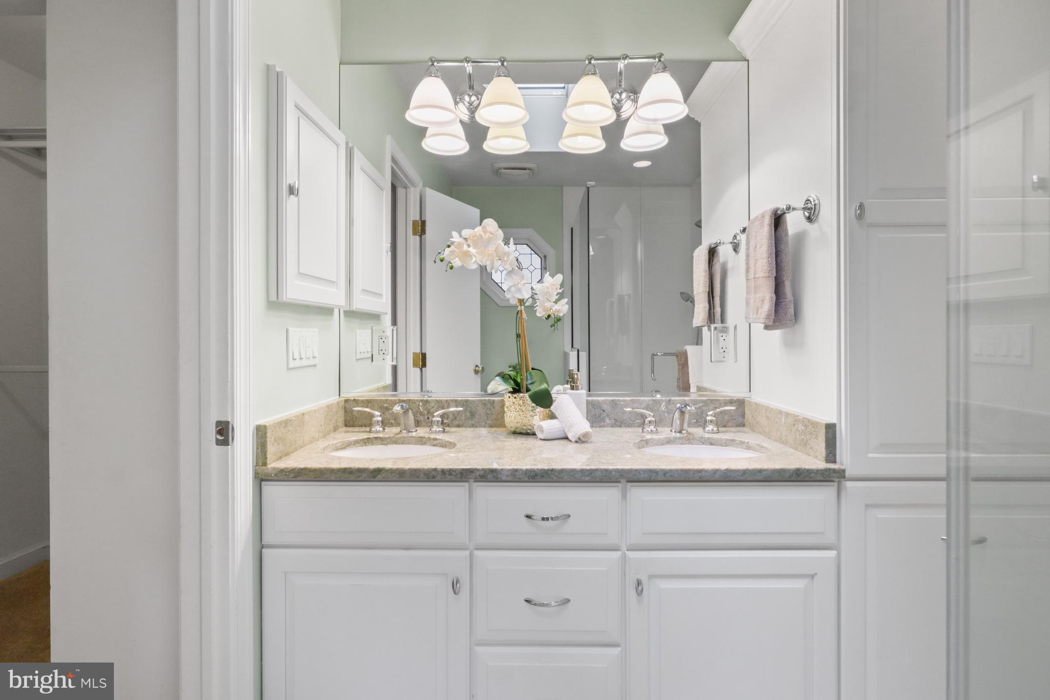 2822 N HARRISON STREET