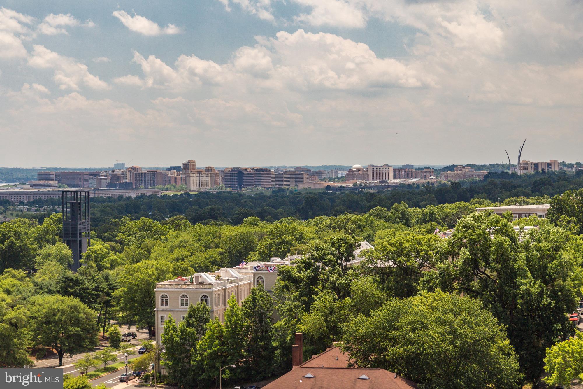 1600 OAK STREET N 1407