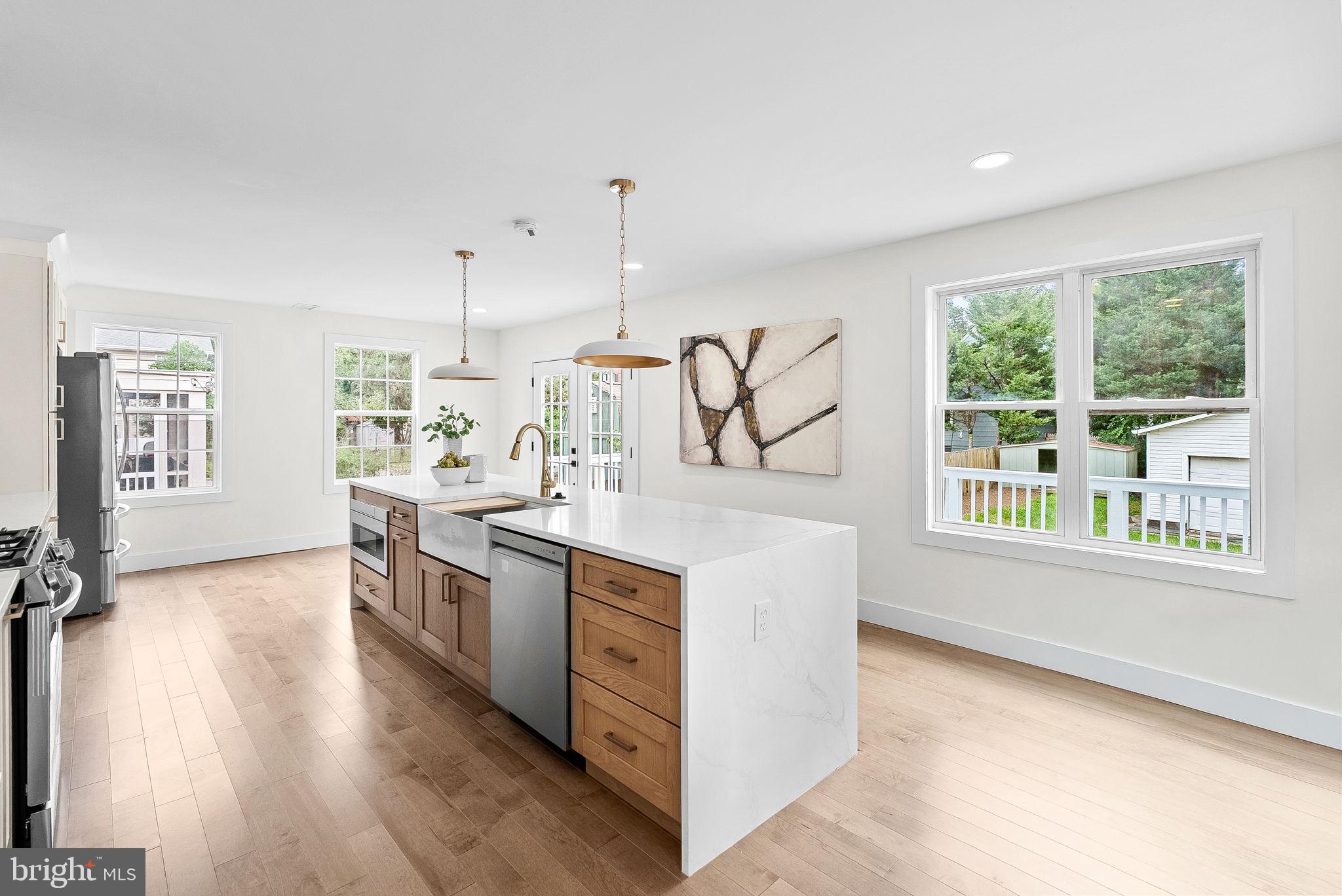 1805 S POLLARD STREET