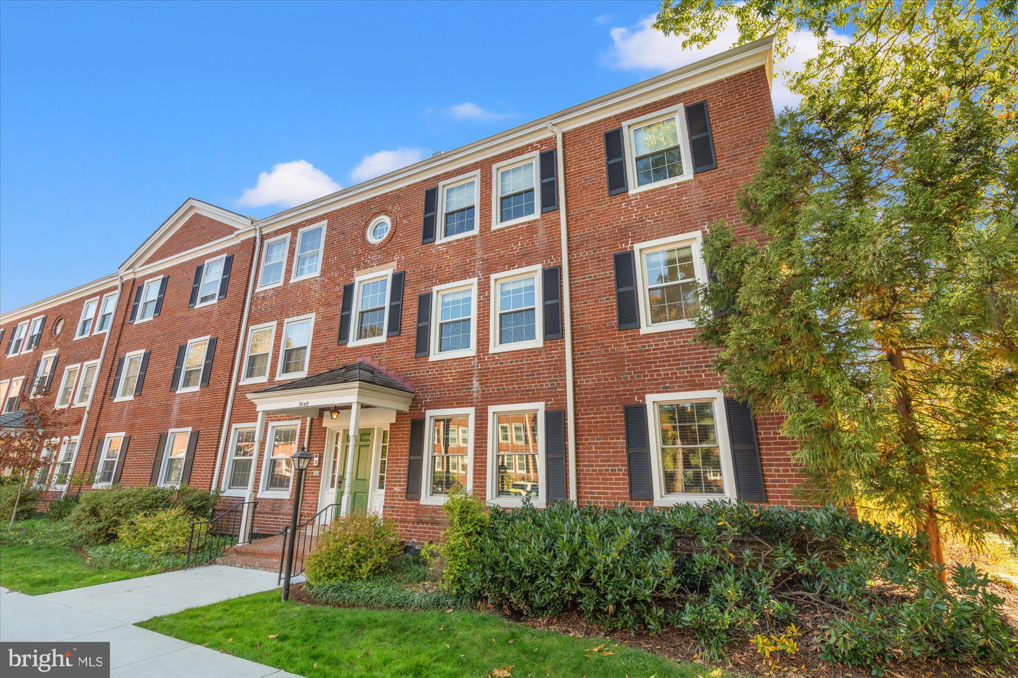 3049 S BUCHANAN STREET B2