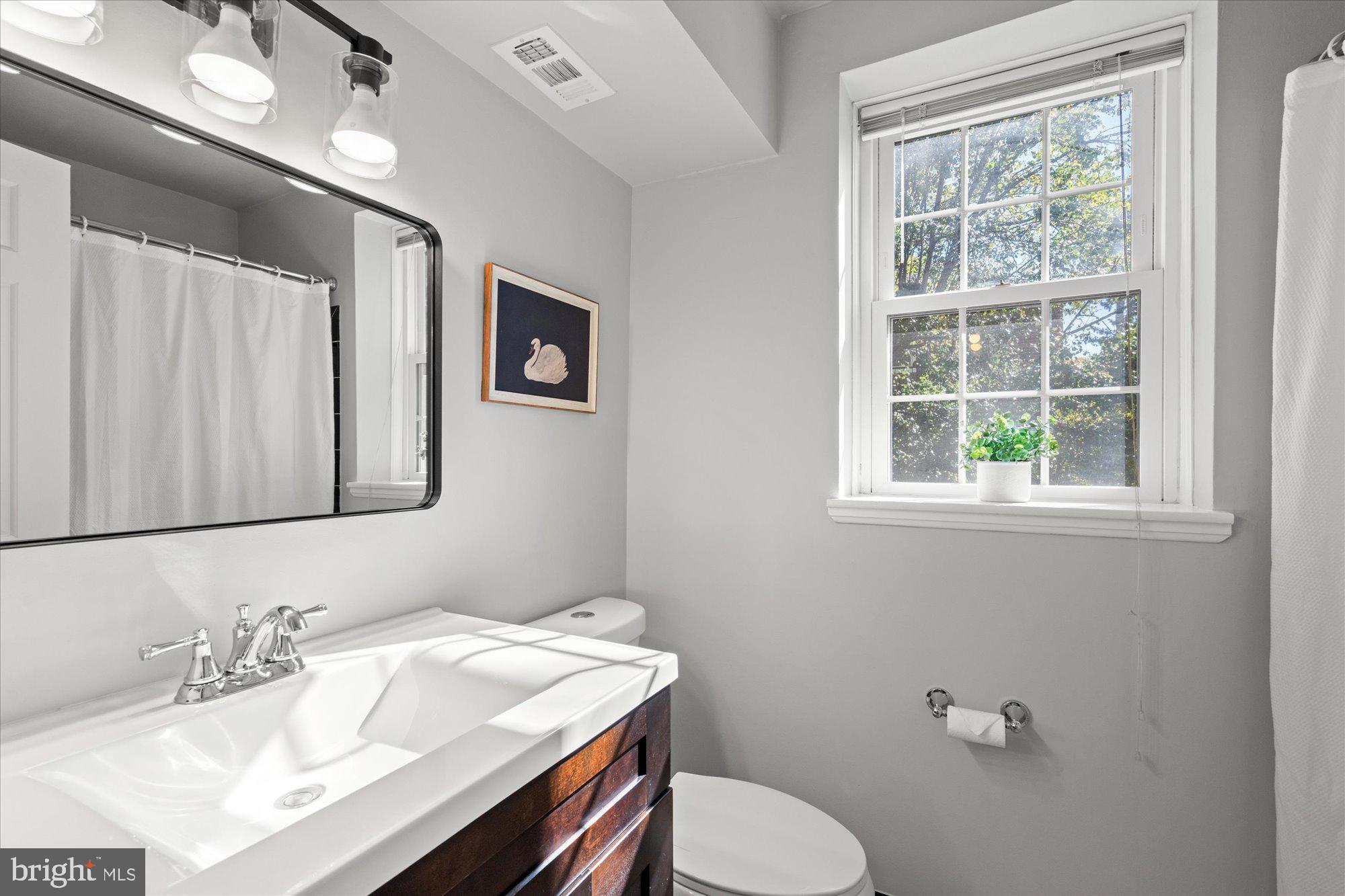 3049 S BUCHANAN STREET B2