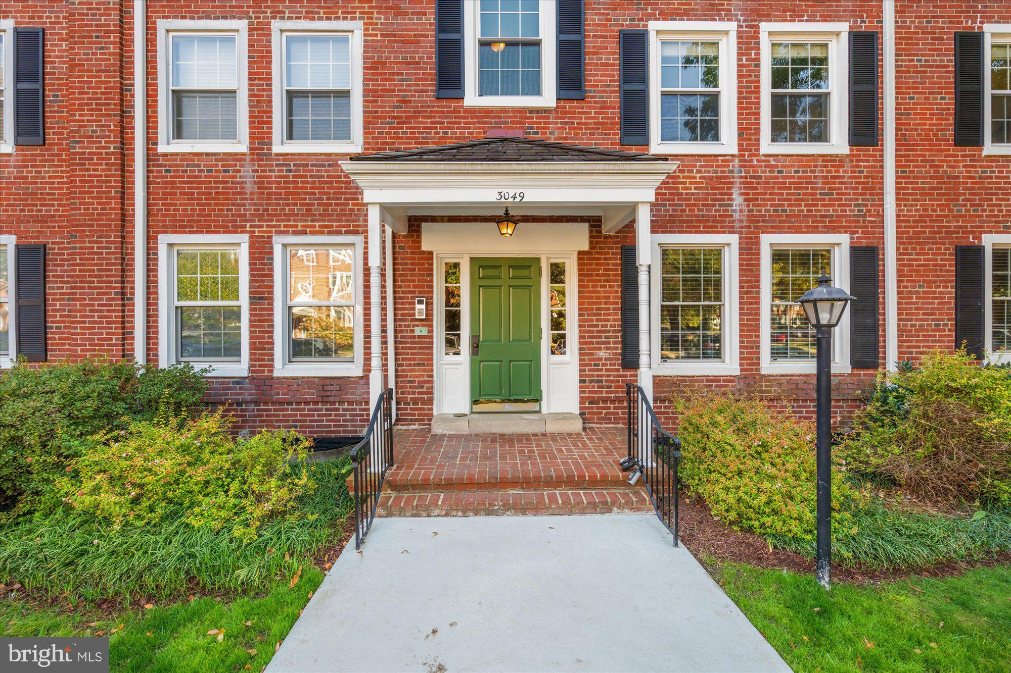 3049 S BUCHANAN STREET B2