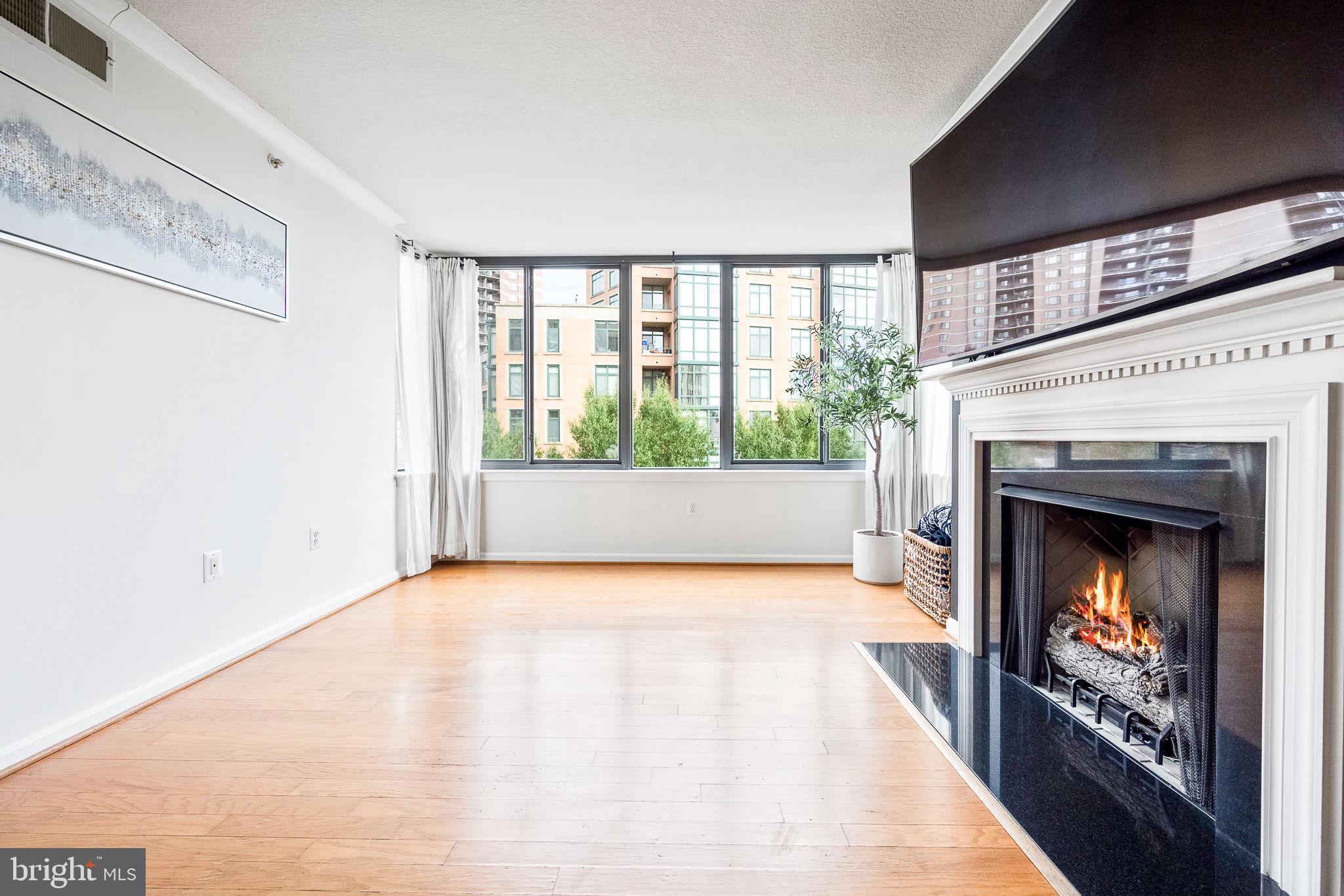 2220 N FAIRFAX DRIVE 507