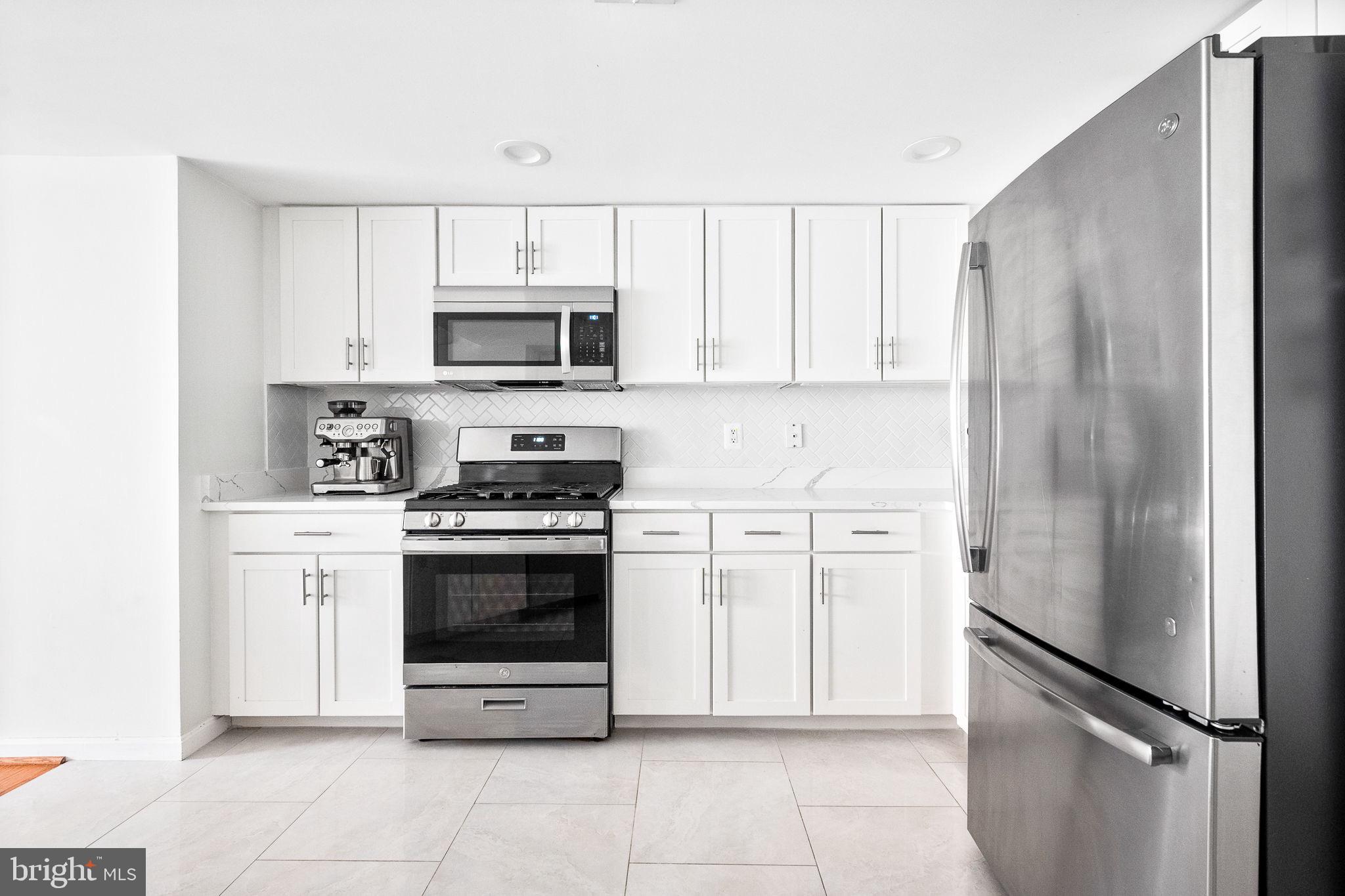 2220 N FAIRFAX DRIVE 507