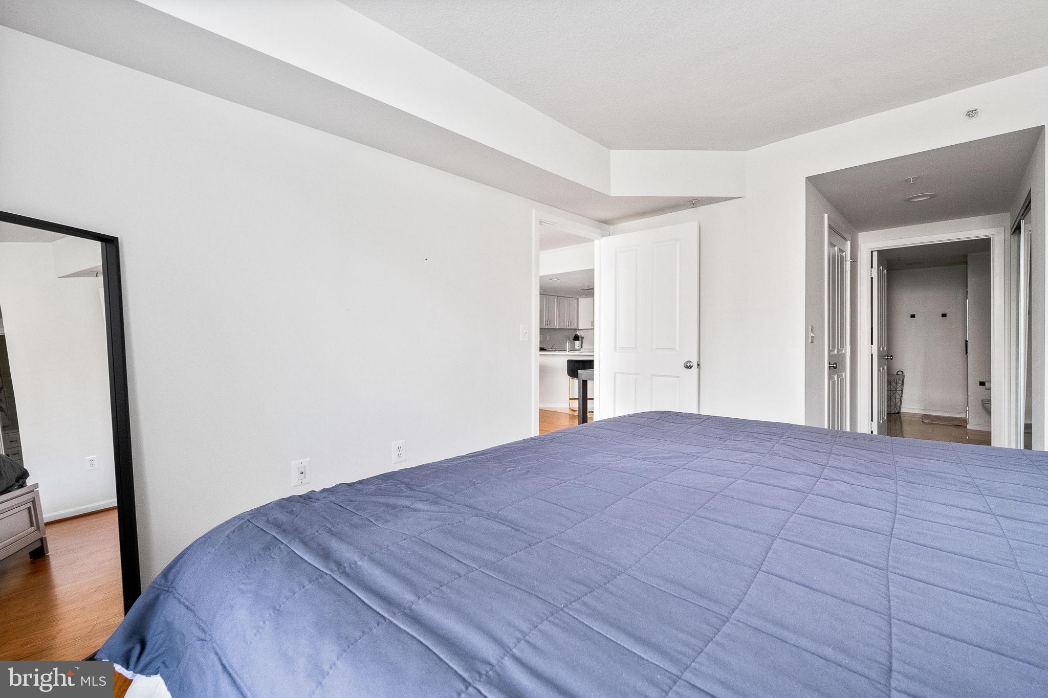 2220 N FAIRFAX DRIVE 507