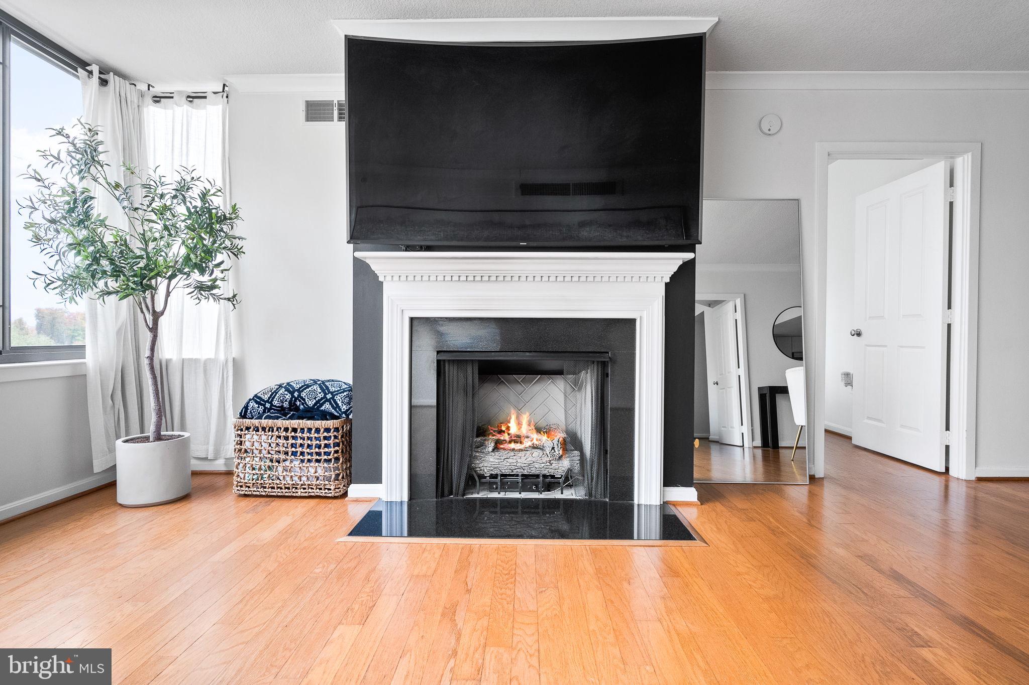 2220 N FAIRFAX DRIVE 507