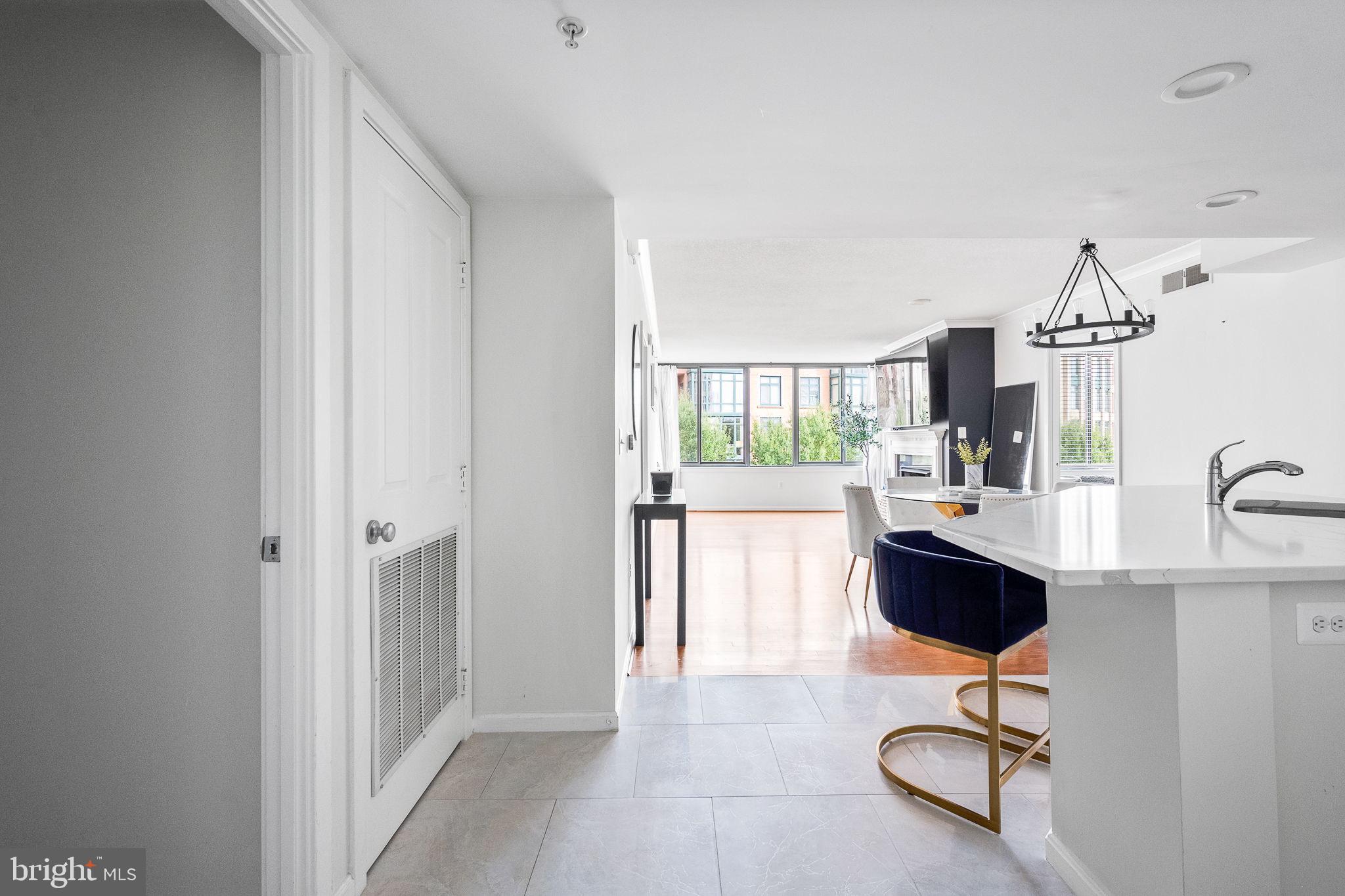 2220 N FAIRFAX DRIVE 507