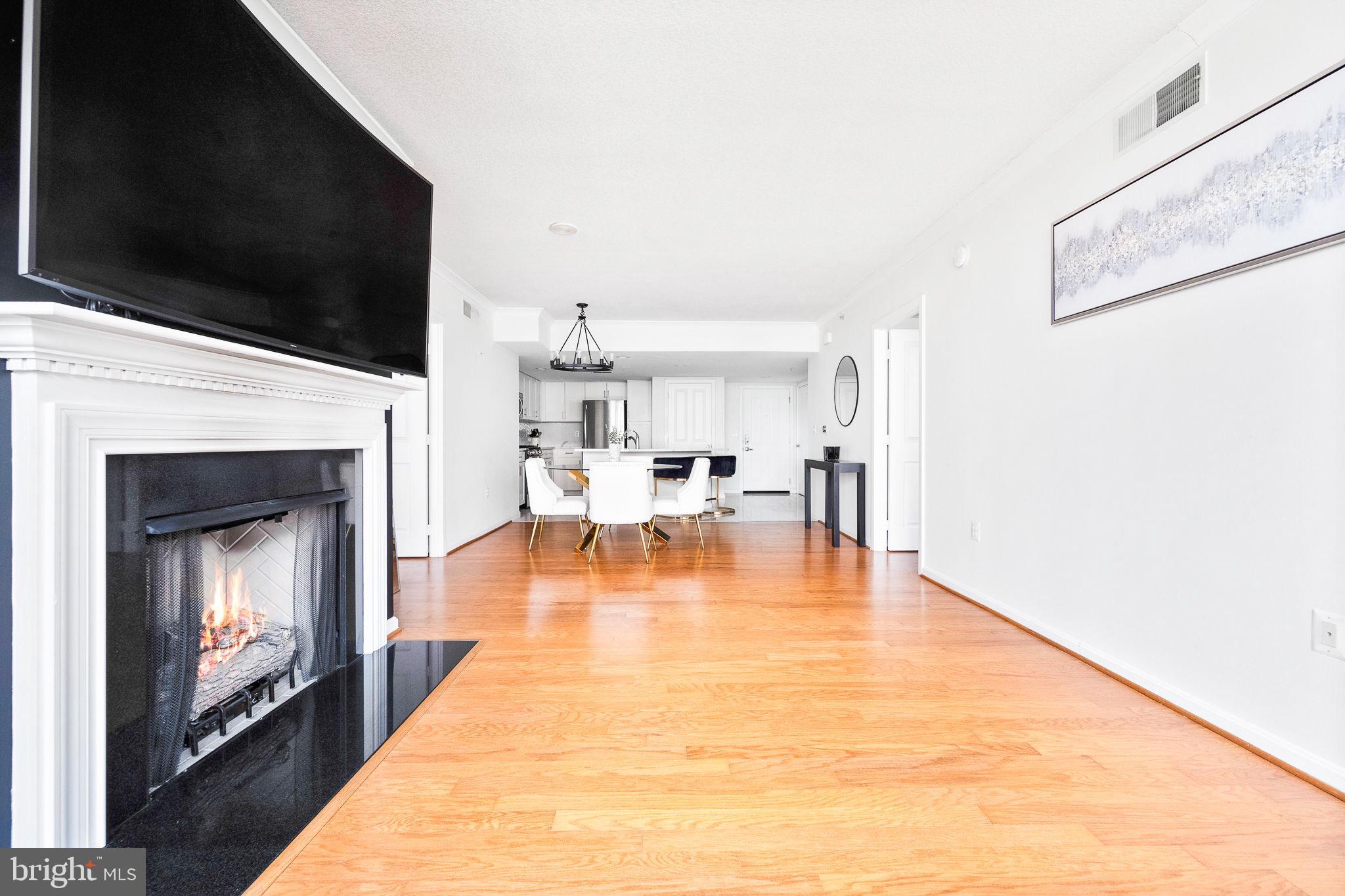 2220 N FAIRFAX DRIVE 507