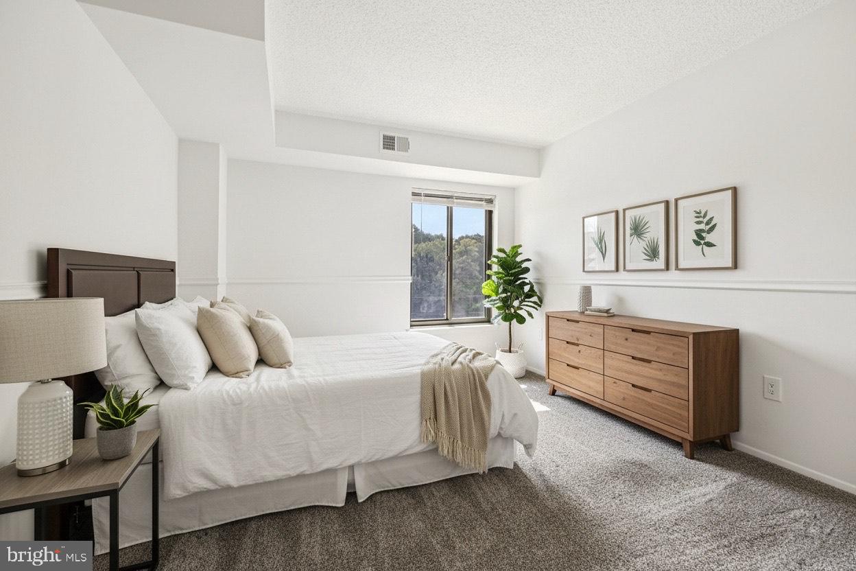 4500 S FOUR MILE RUN DRIVE 220