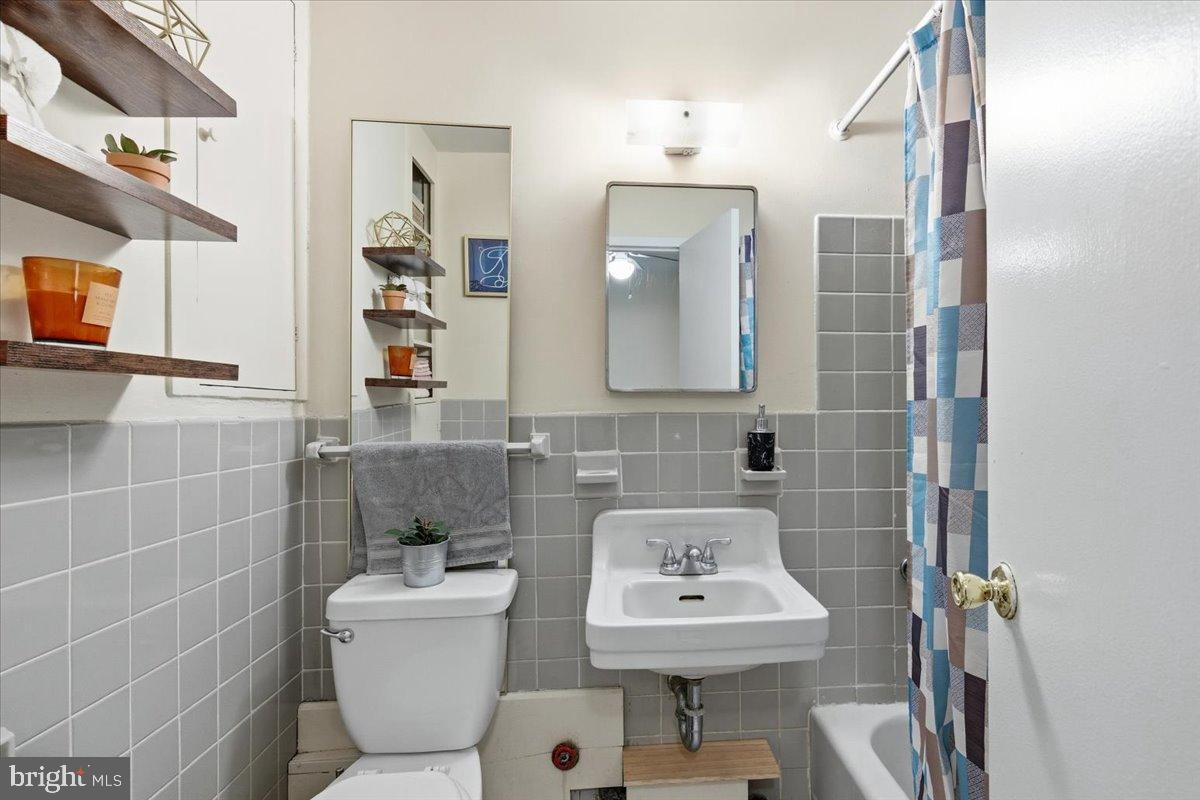 1111 ARLINGTON BOULEVARD 801