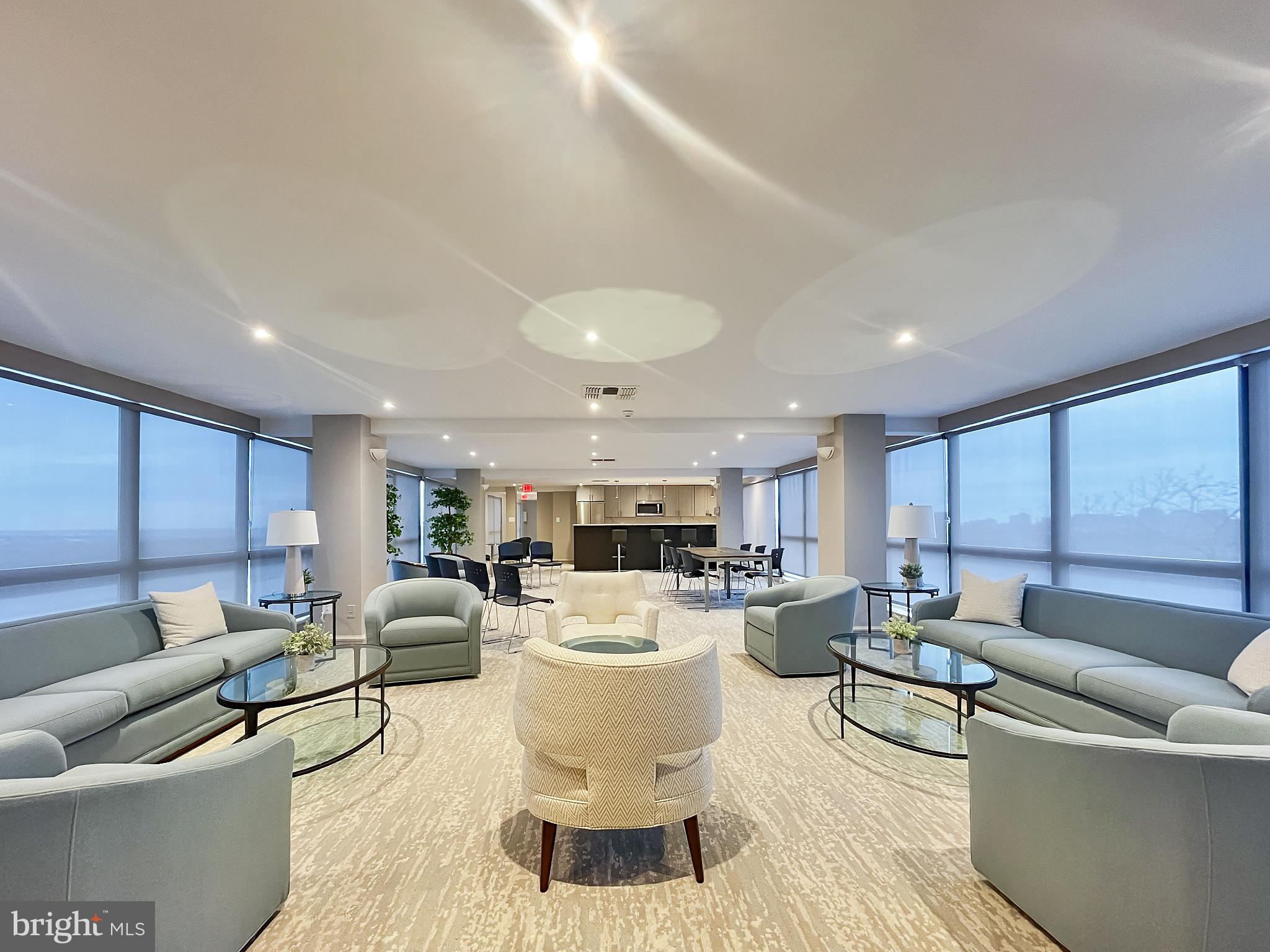 4390 LORCOM LANE 512