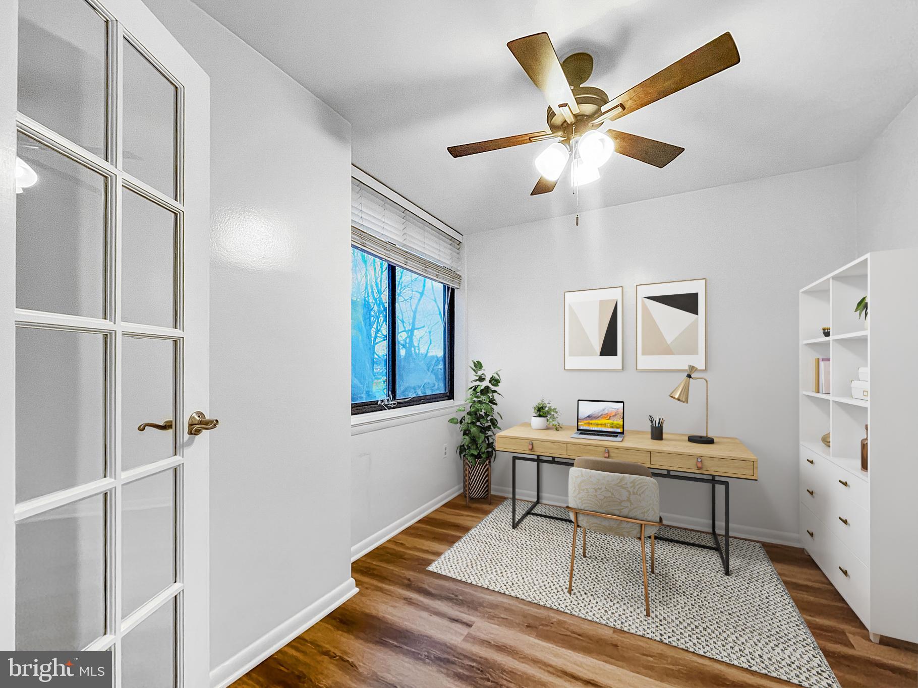 4390 LORCOM LANE 512