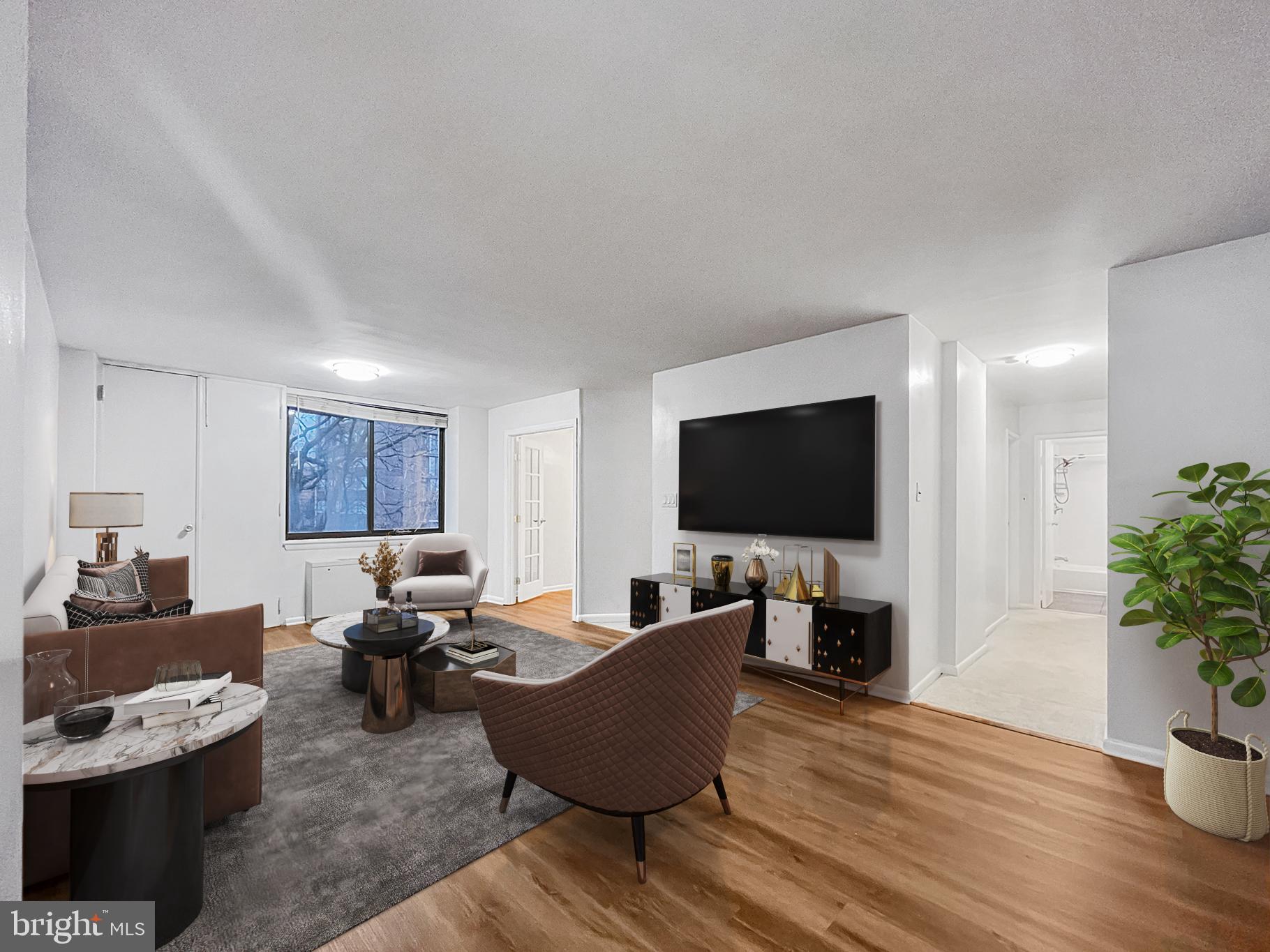 4390 LORCOM LANE 512