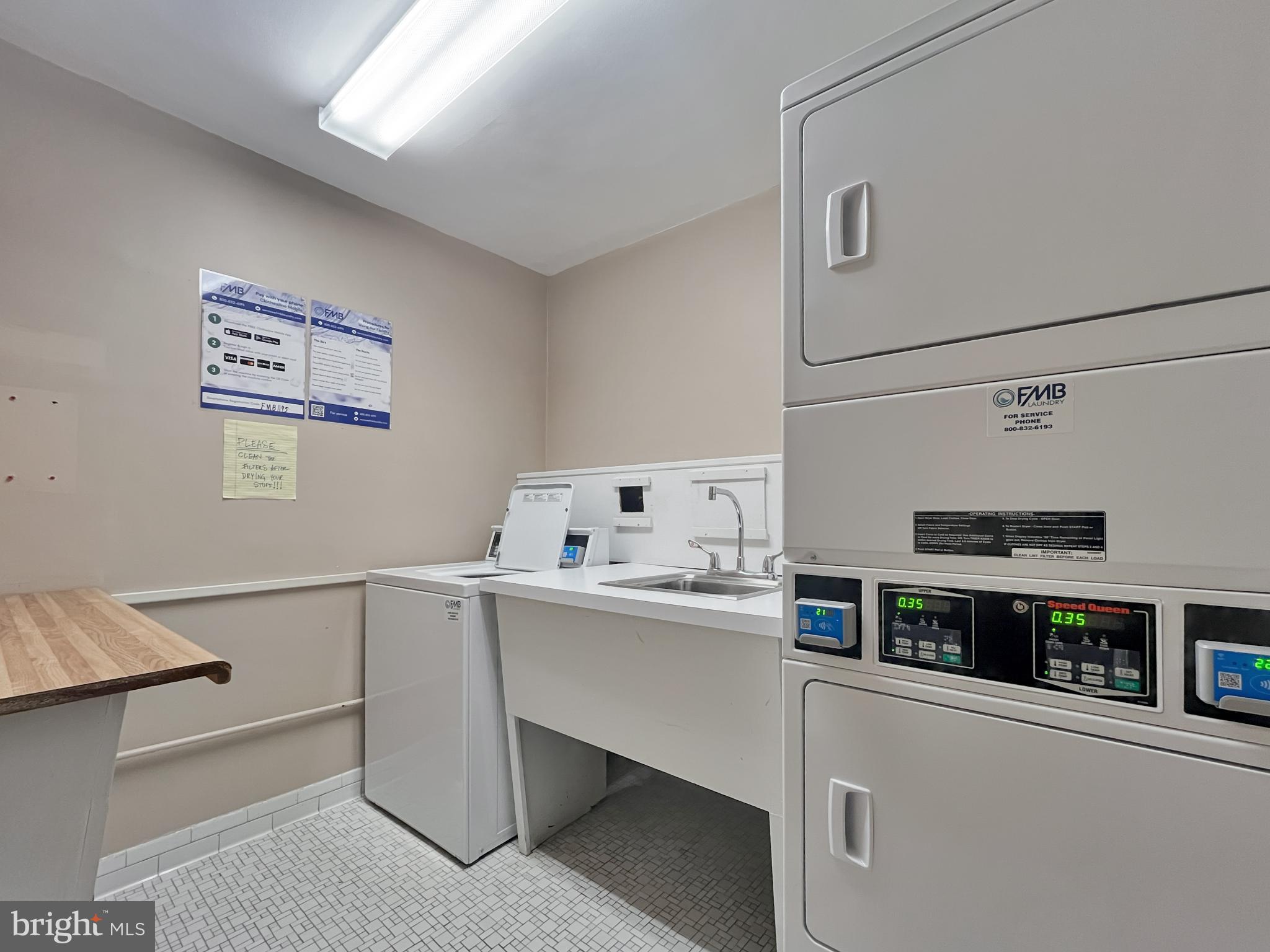 4390 LORCOM LANE 512