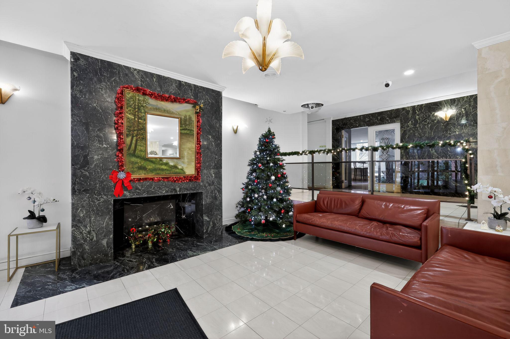 1121 ARLINGTON BOULEVARD N 706