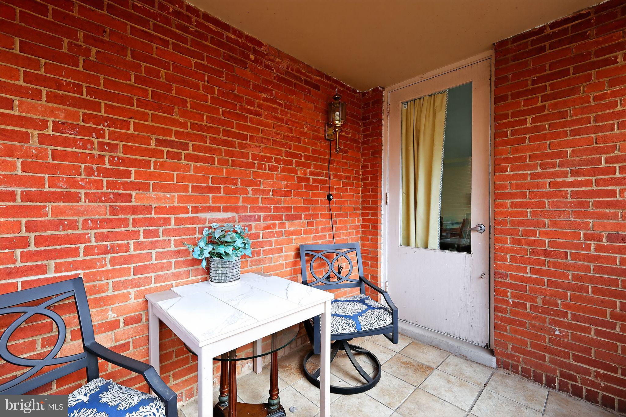 1121 ARLINGTON BOULEVARD N 706