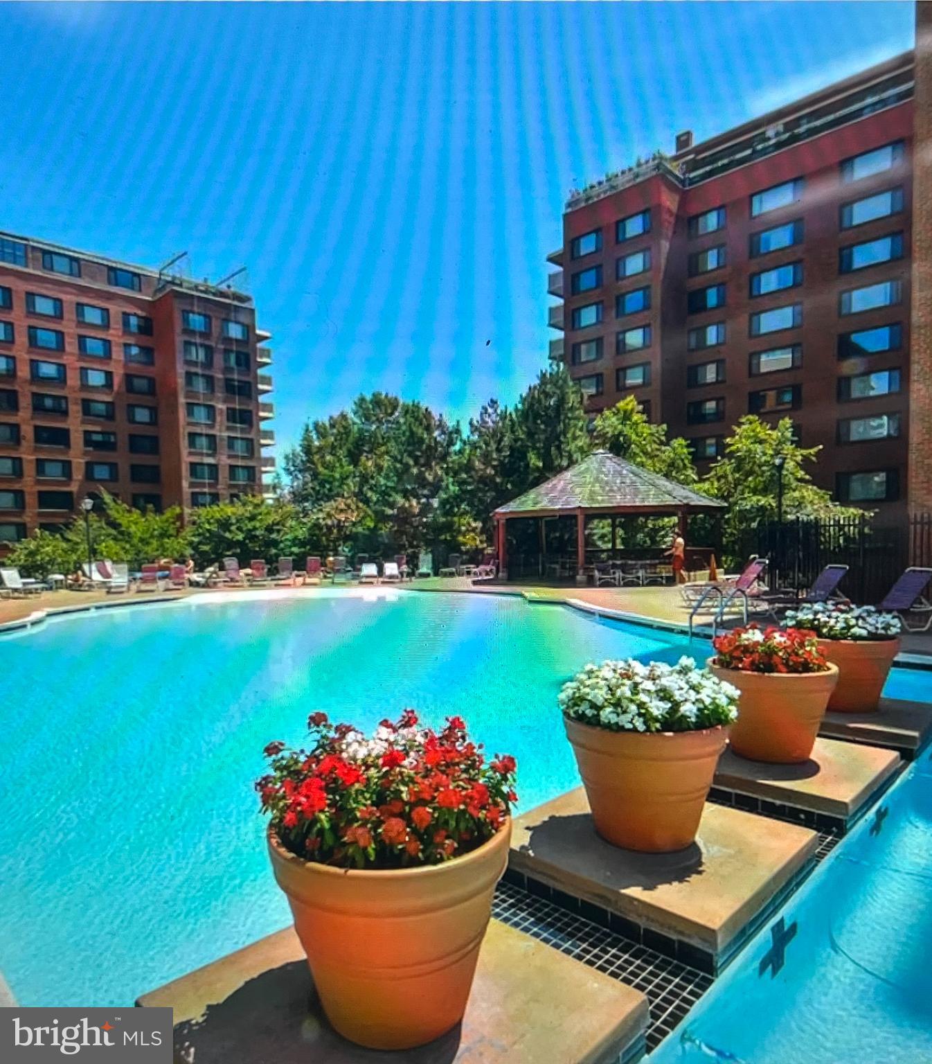 1121 ARLINGTON BOULEVARD N 706