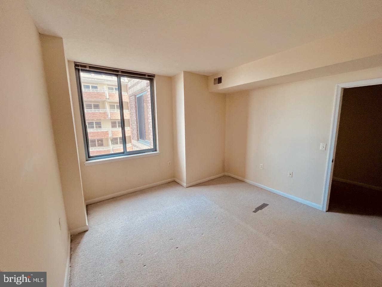 851 N GLEBE ROAD 1606