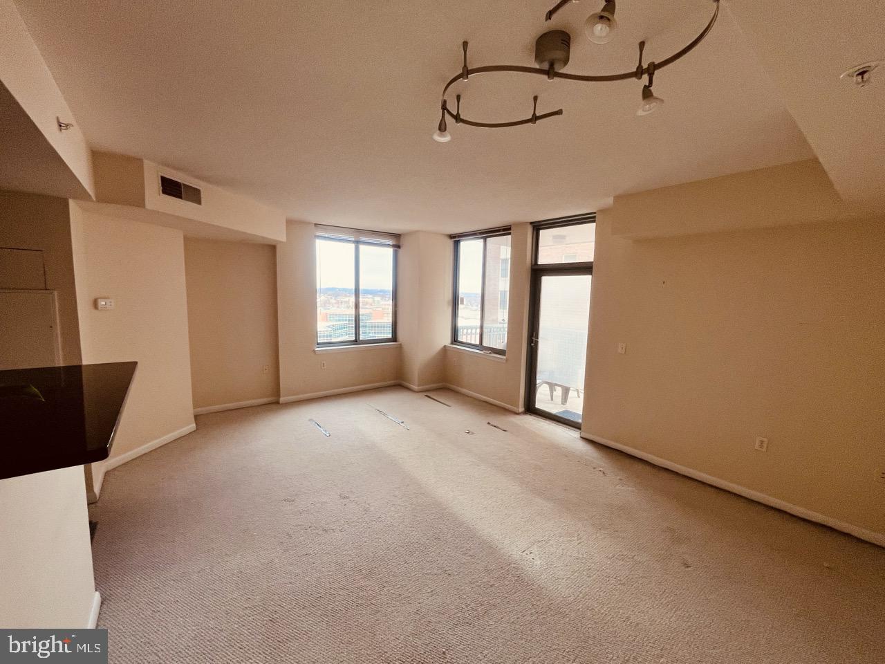 851 N GLEBE ROAD 1606