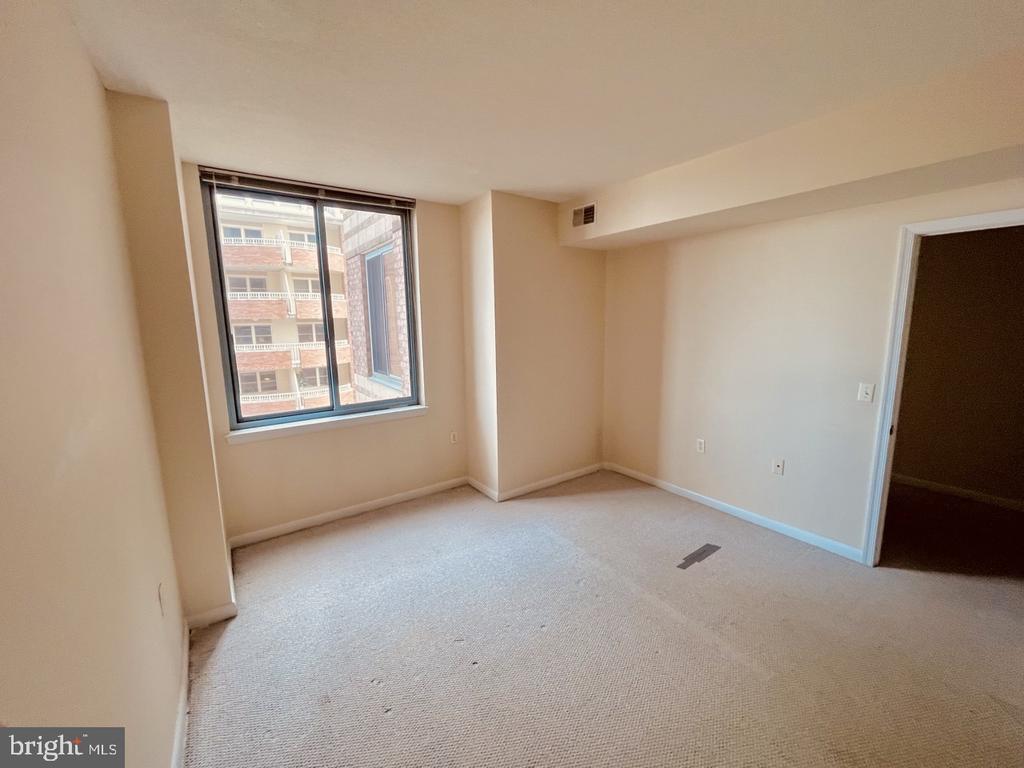 851 N GLEBE ROAD 1606