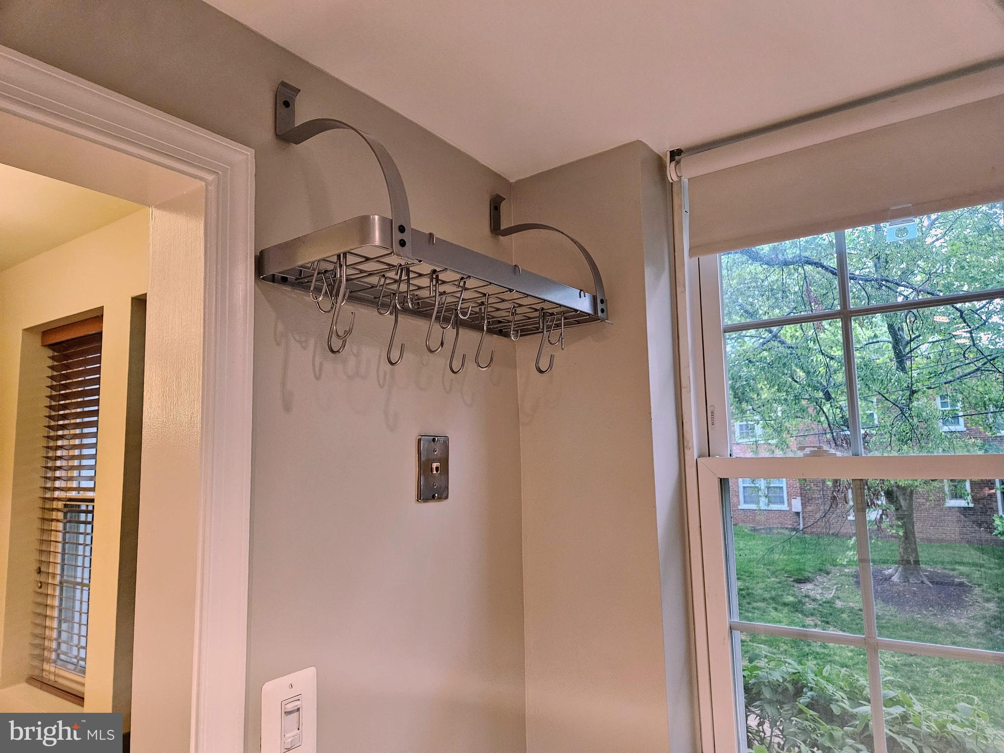 1735 N TROY STREET 8-413