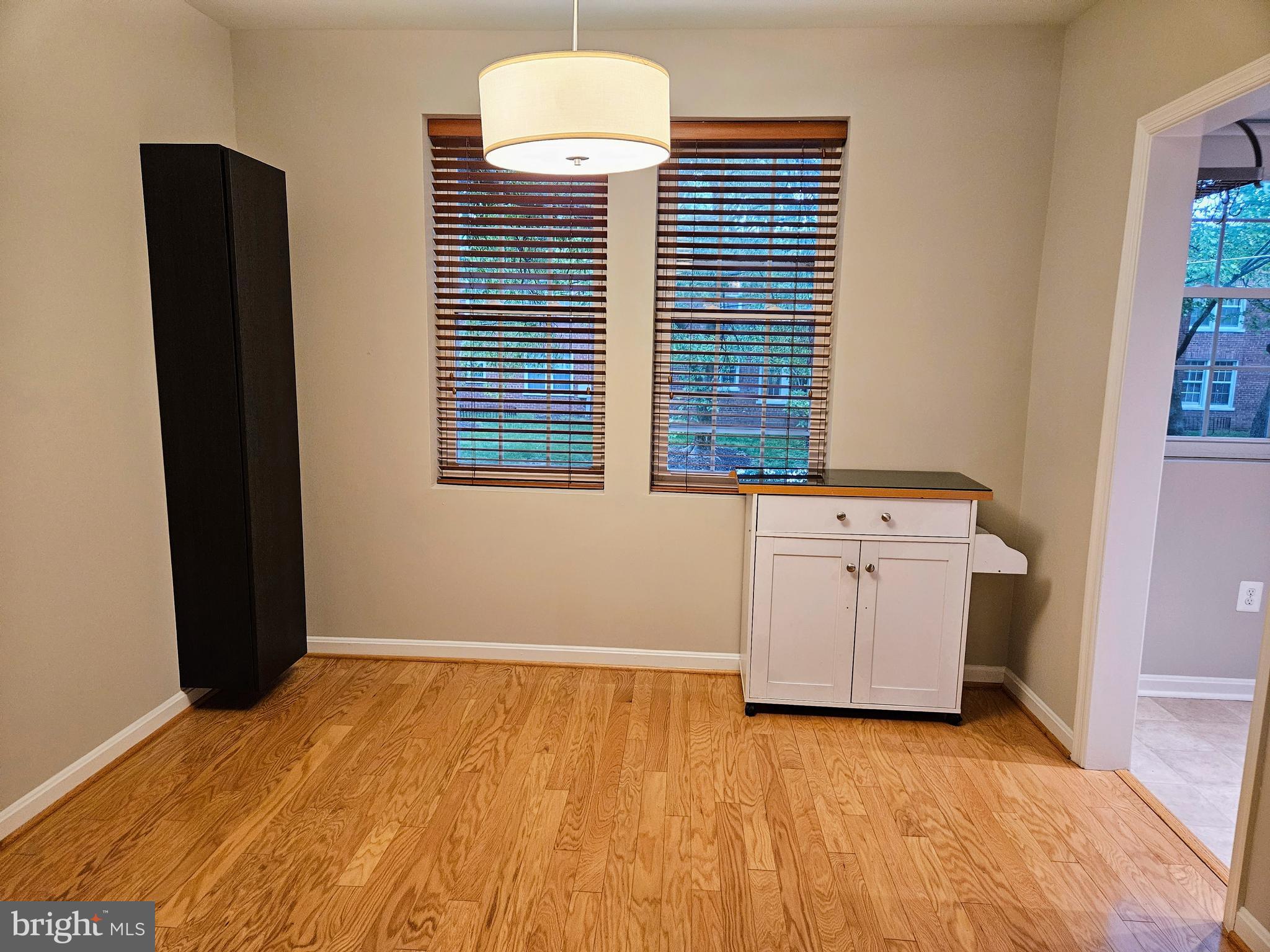 1735 N TROY STREET 8-413