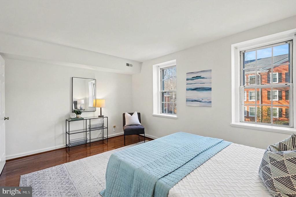 4810 29TH STREET S B1