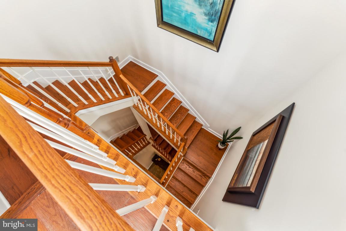 1418 N RHODES STREET B428