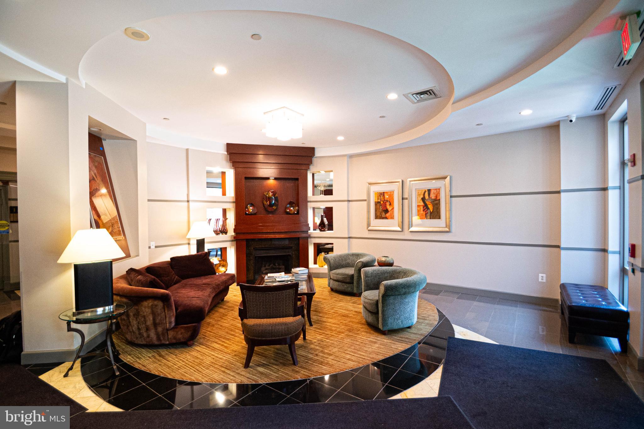 1000 N RANDOLPH STREET 104