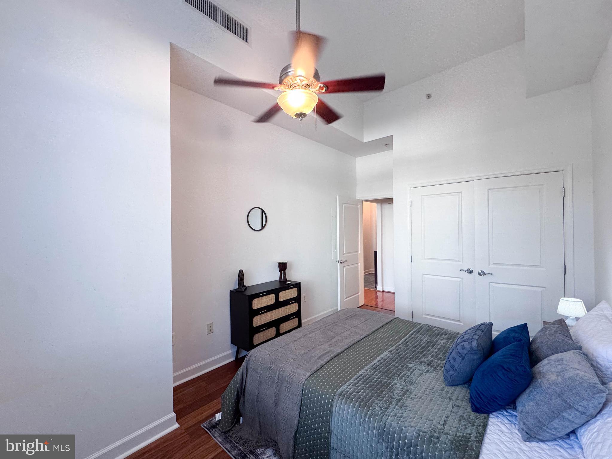 1000 N RANDOLPH STREET 104