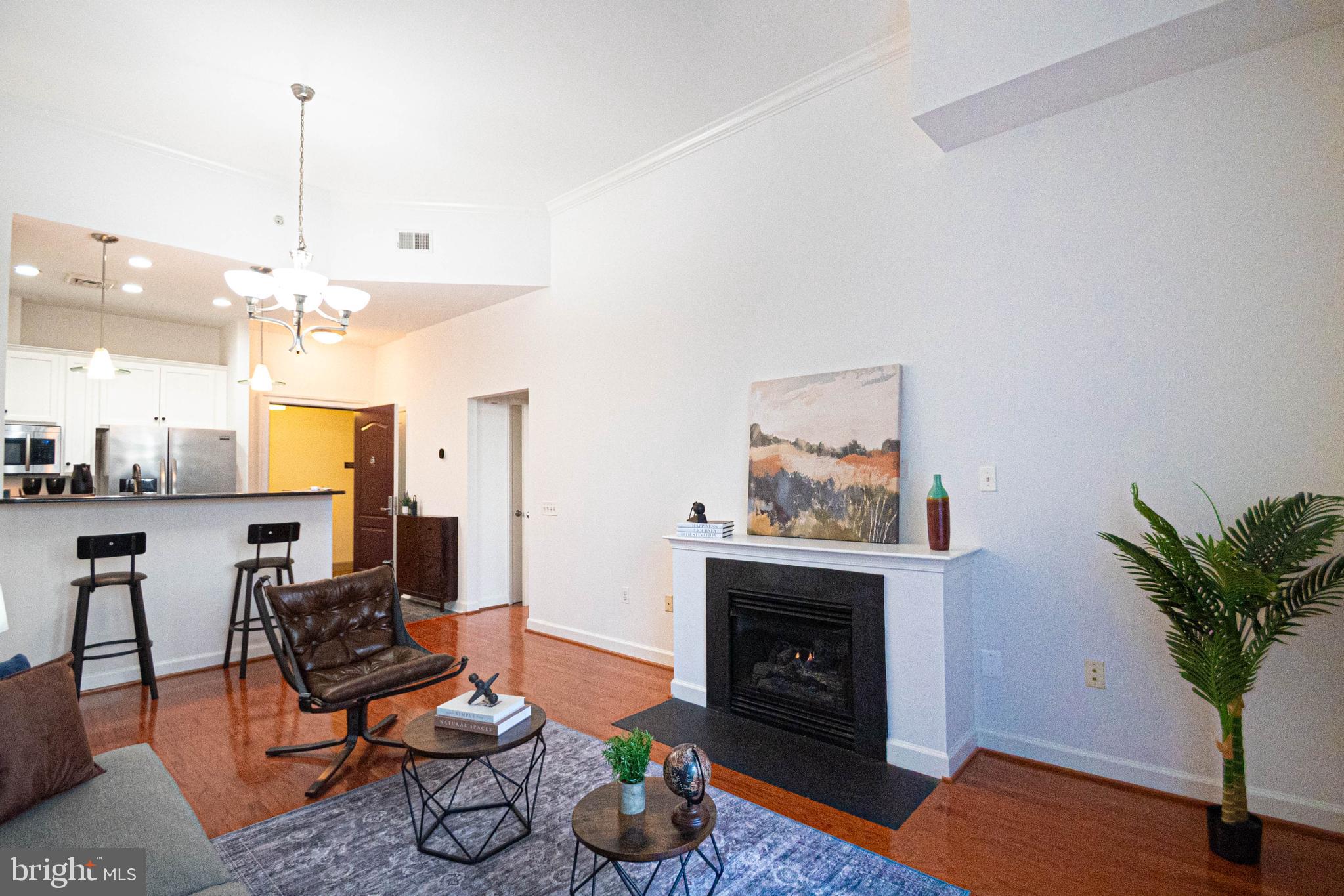 1000 N RANDOLPH STREET 104