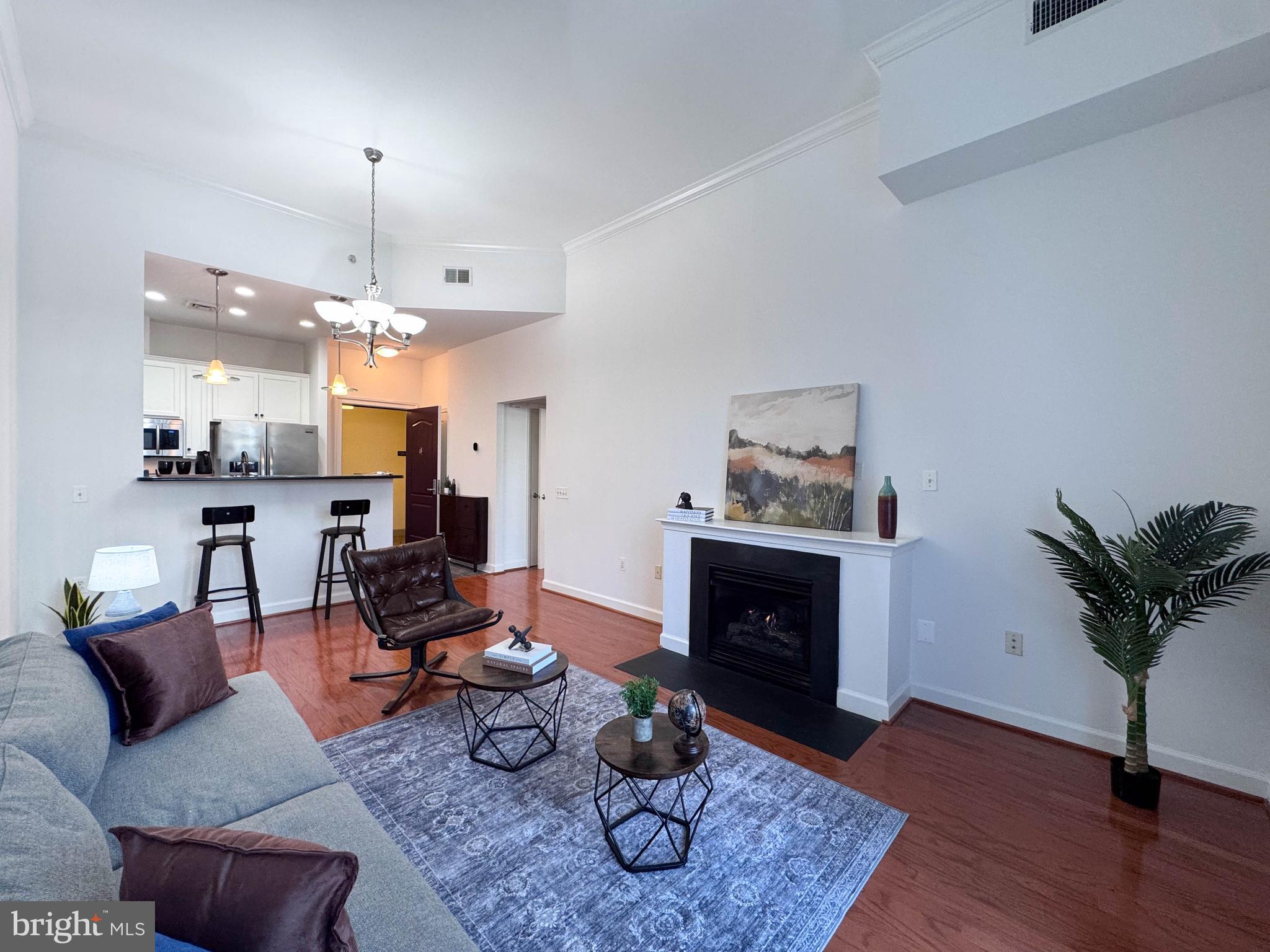 1000 N RANDOLPH STREET 104