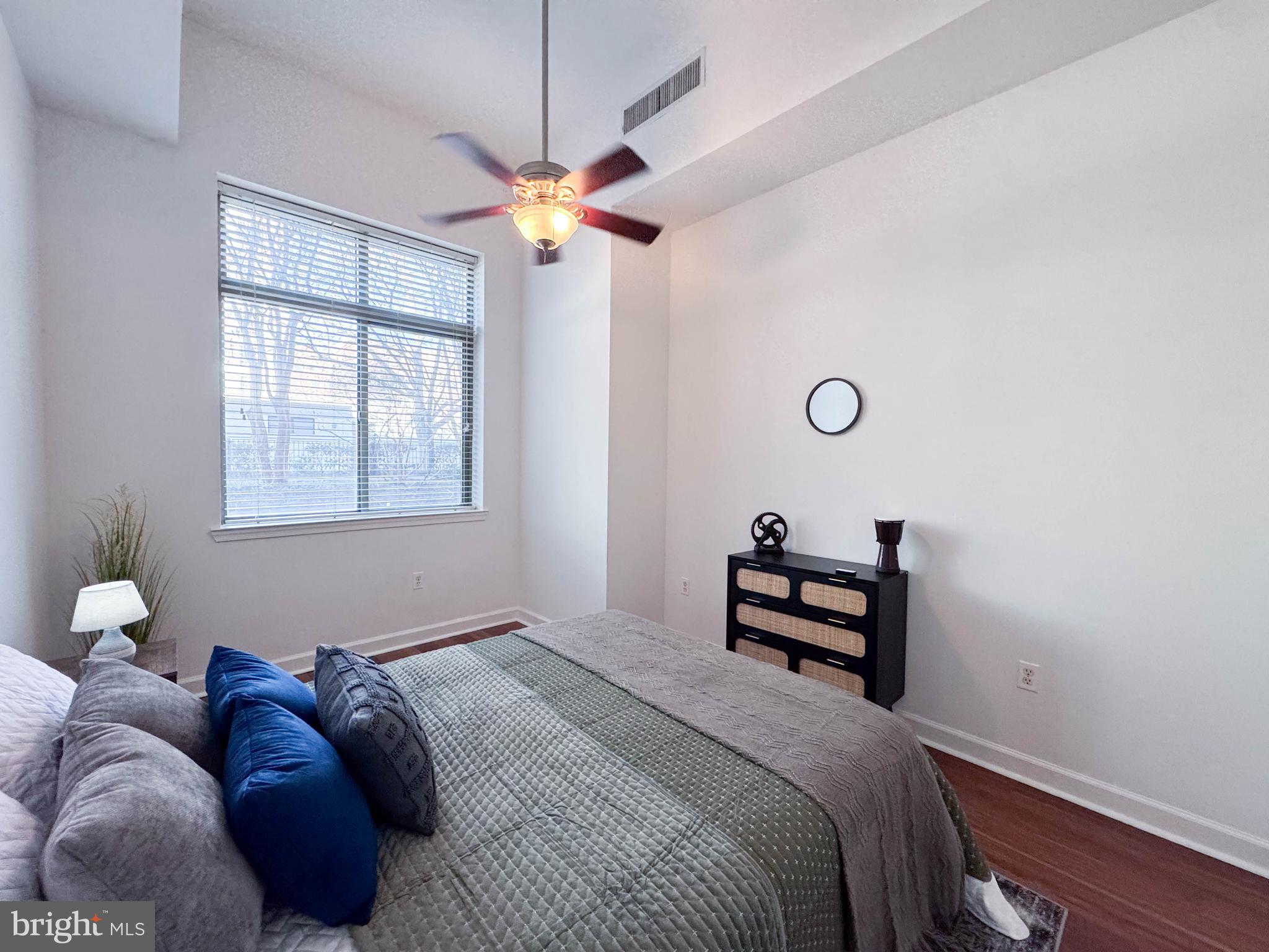 1000 N RANDOLPH STREET 104