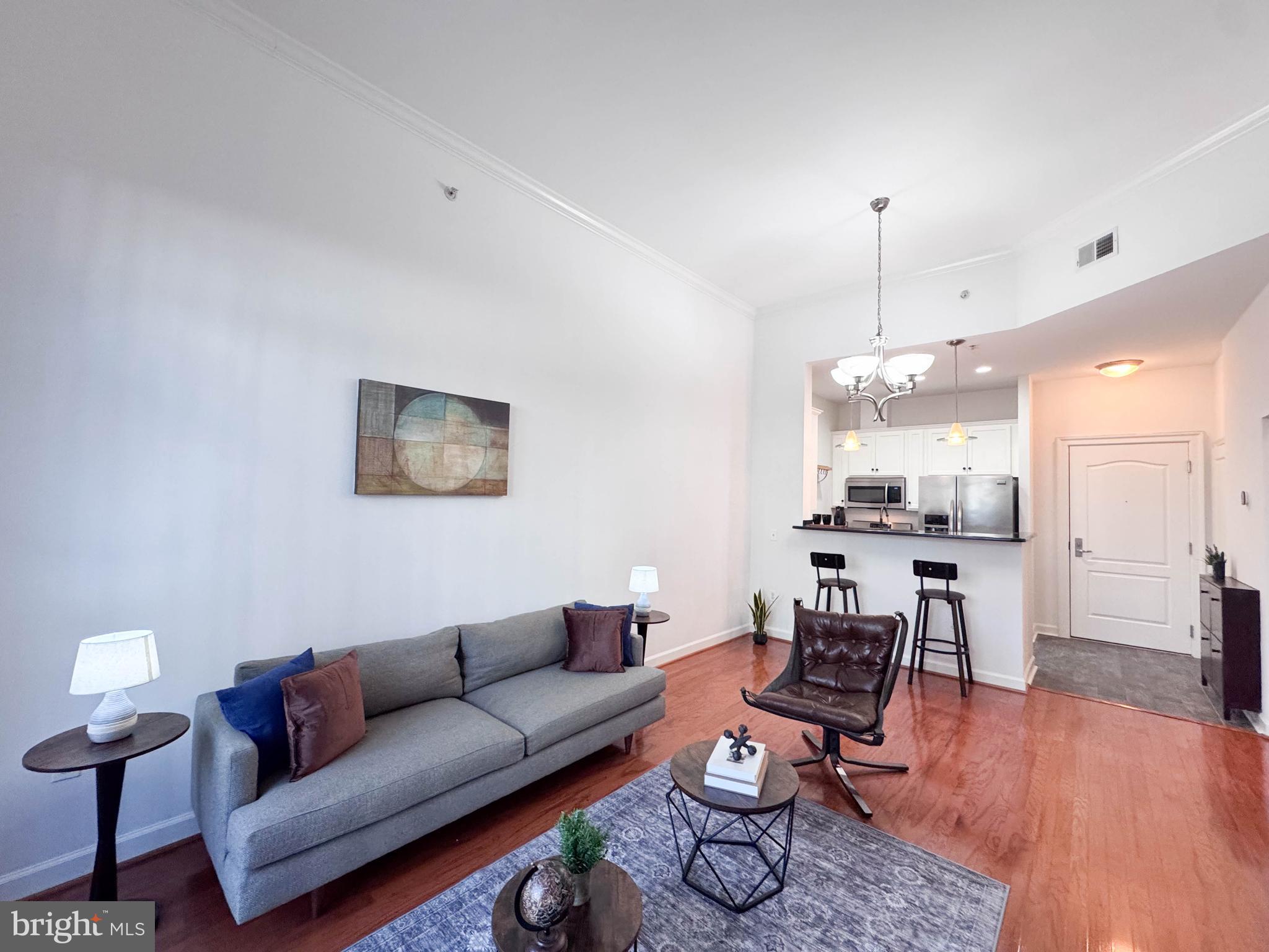 1000 N RANDOLPH STREET 104